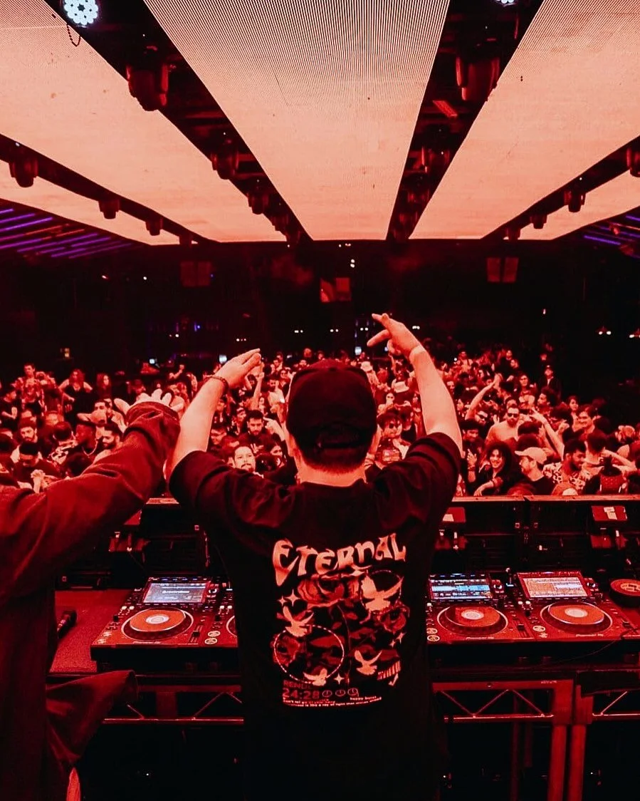 Eternal incoming for NYE ✨timecoded visuals debut ⛓️this will be a one of a kind set and the beginning of building out my visuals for the future of BLAOW!

sending all the love to @firecat_visuals &amp; @newpofficial for crushing it behind the scenes