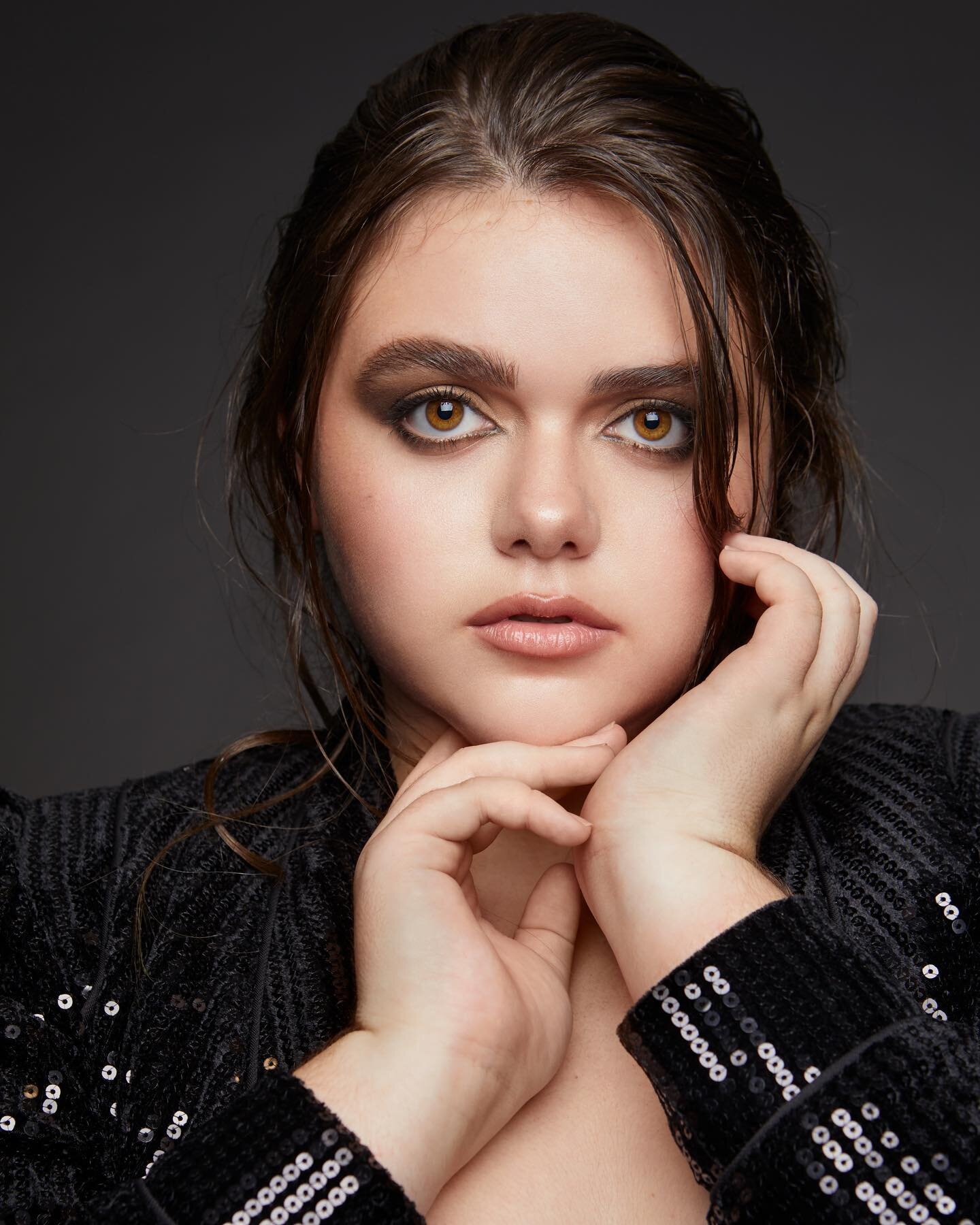 Sometimes you don&rsquo;t need a plan on life but a love of something to keep you moving forward 🤍
📸 @elizabethmaleevsky 
💄💇&zwj;♀️ @katmcandrewmakeupandbrows 
@tamblynmodels 
-
-
-
-
-
- #model #modelling #modellife #teenmodel #teenmodelling #yo