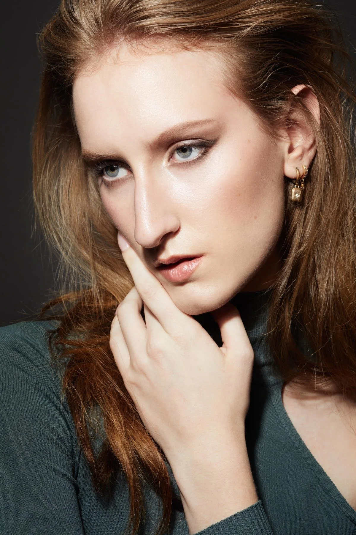 HOLLY VAN WYK — Tamblyn Model Management