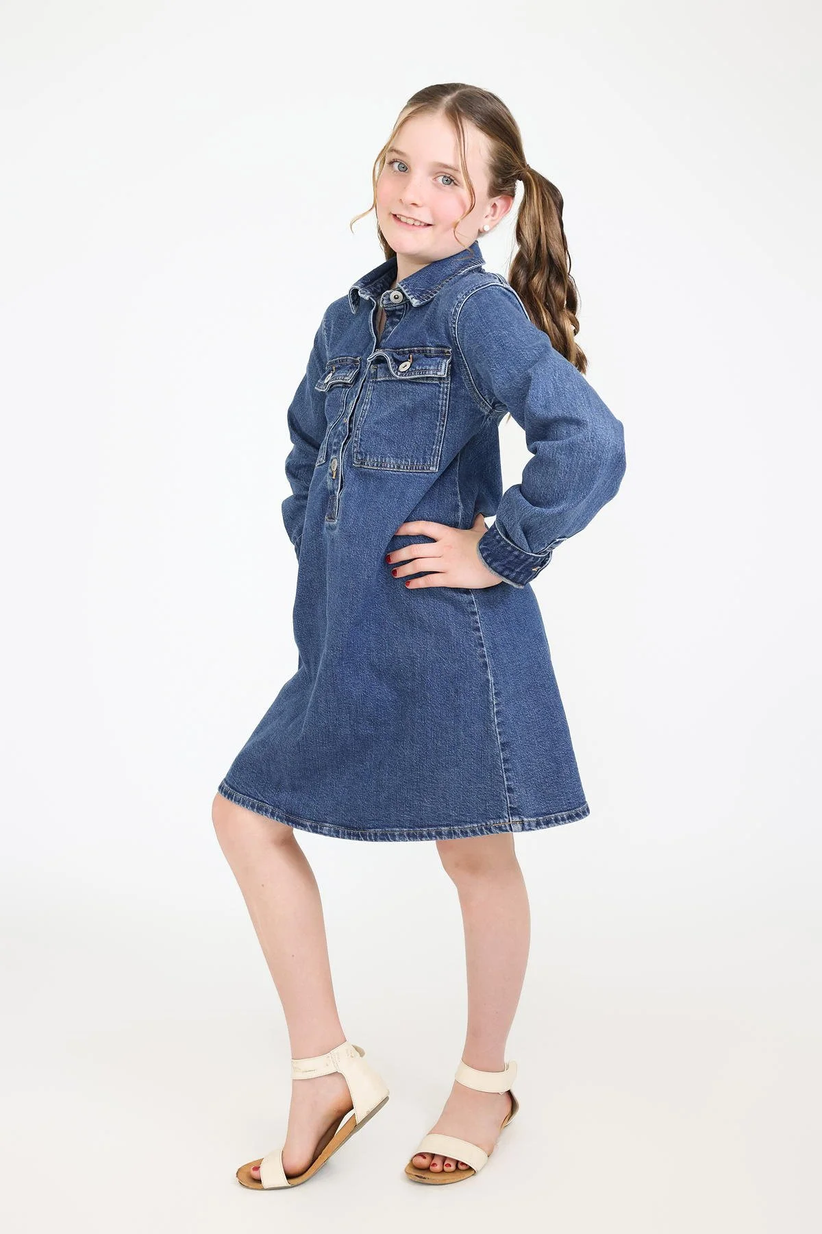 ELYZA SOMMERFELD Model Imagery 27-10-2025 21_19_24_716.jpg