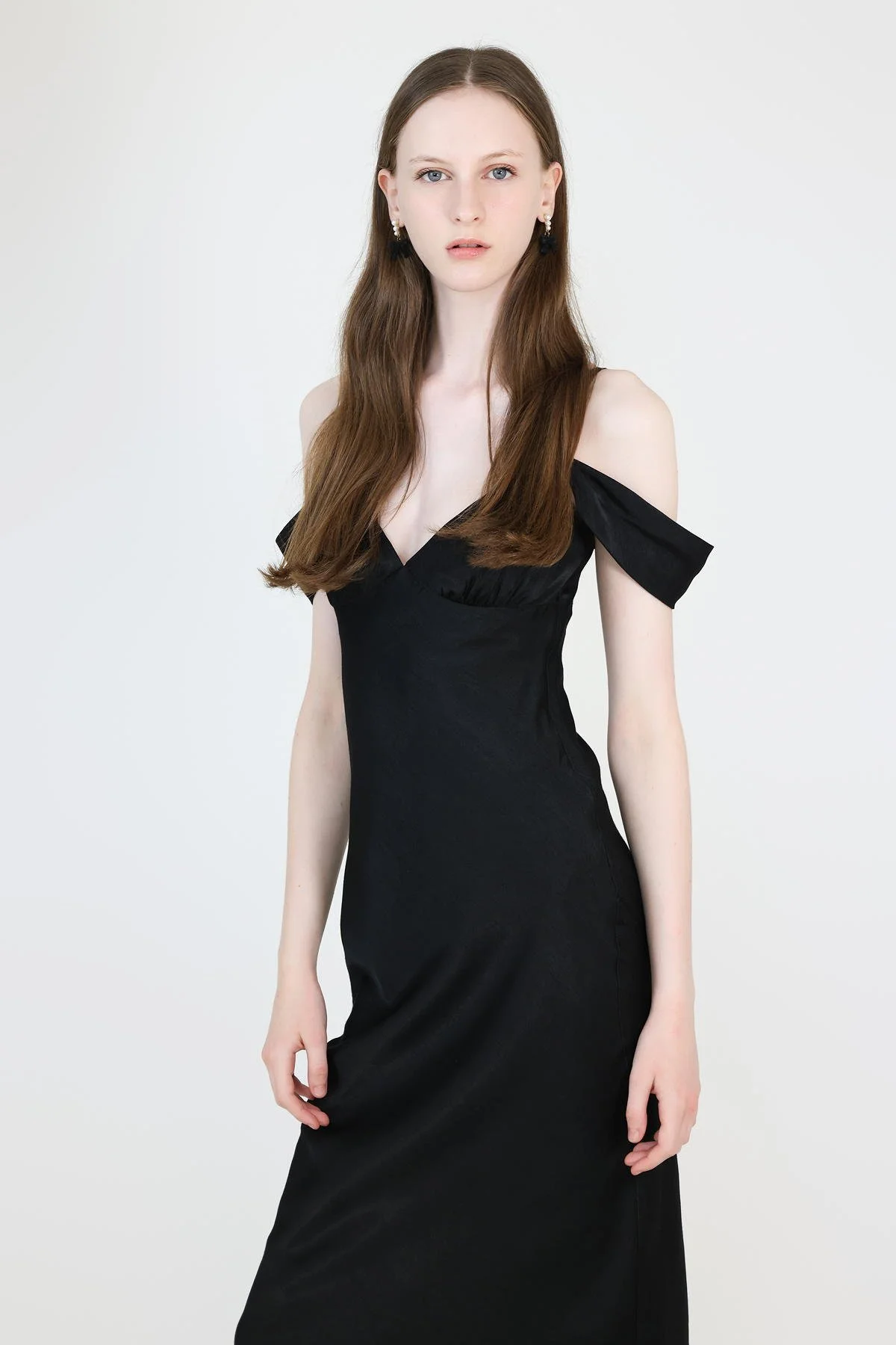 RAYNEE FLYNN-BOWMAN Model Imagery 11-10-2025 11_26_42_341.jpg