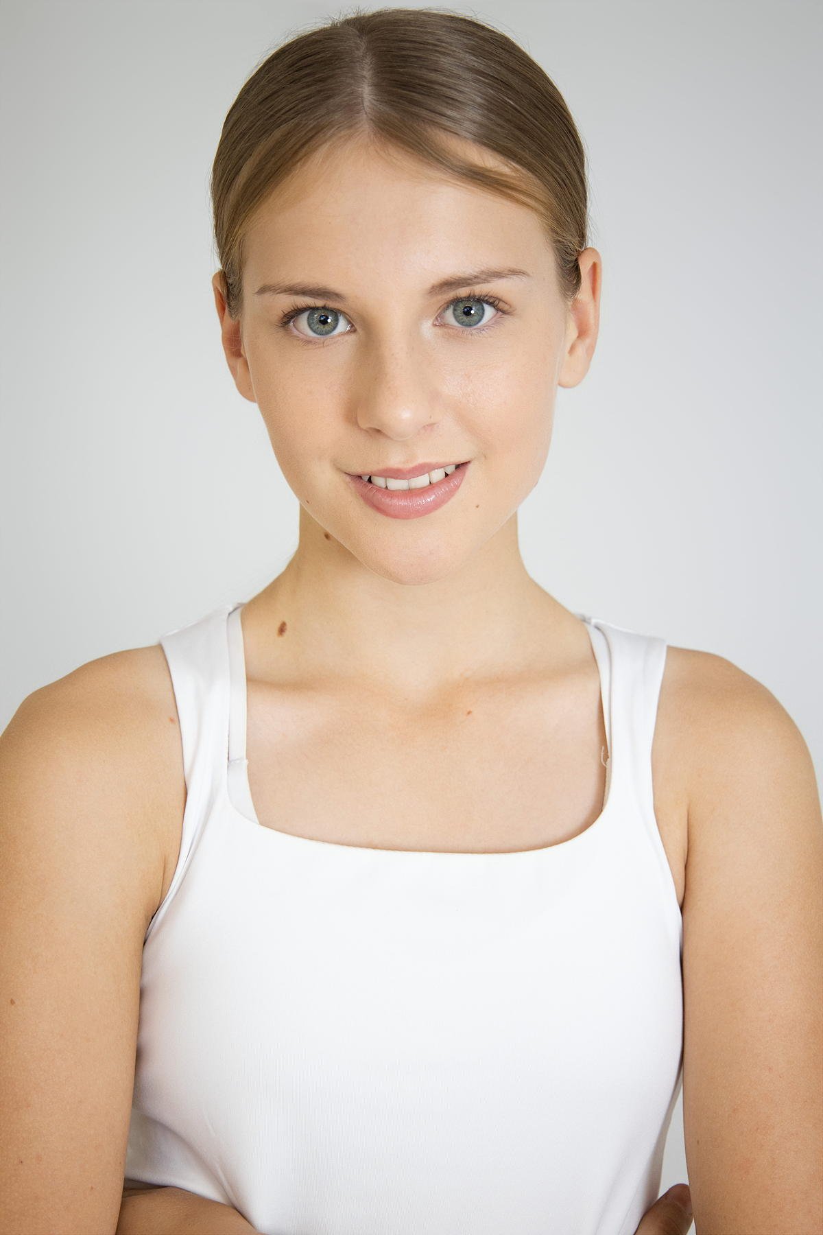 ELLA BLAIR Model Imagery 24-11-2025 19_14_25_666.jpg