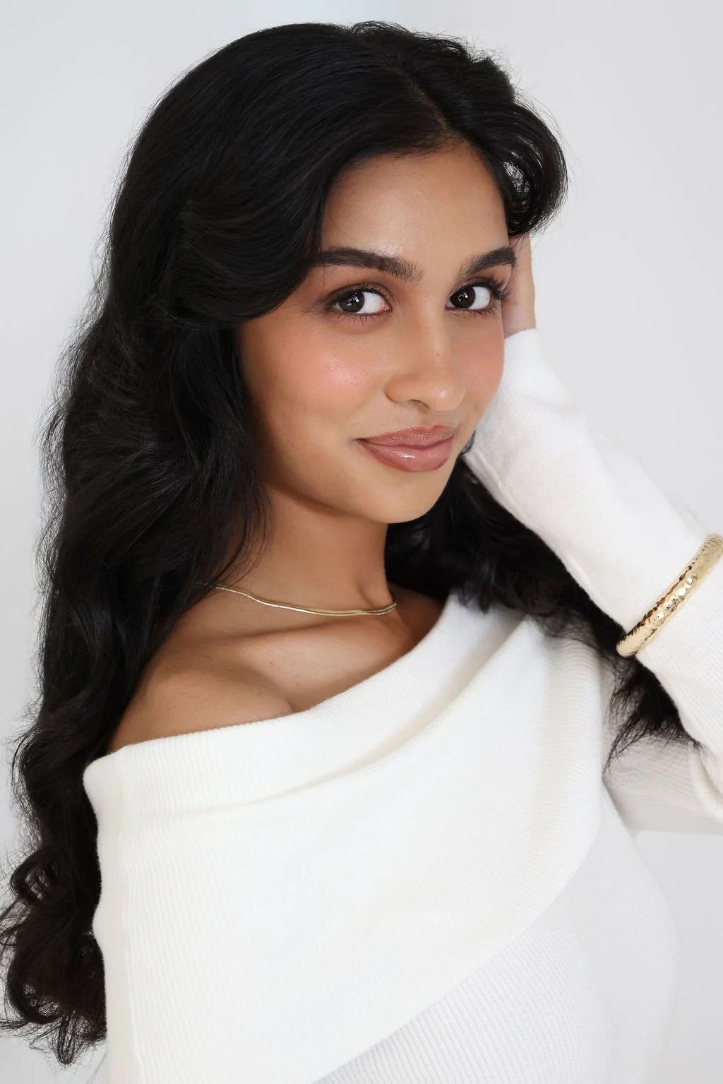 ANGEL SHELLY Model Imagery.jpeg