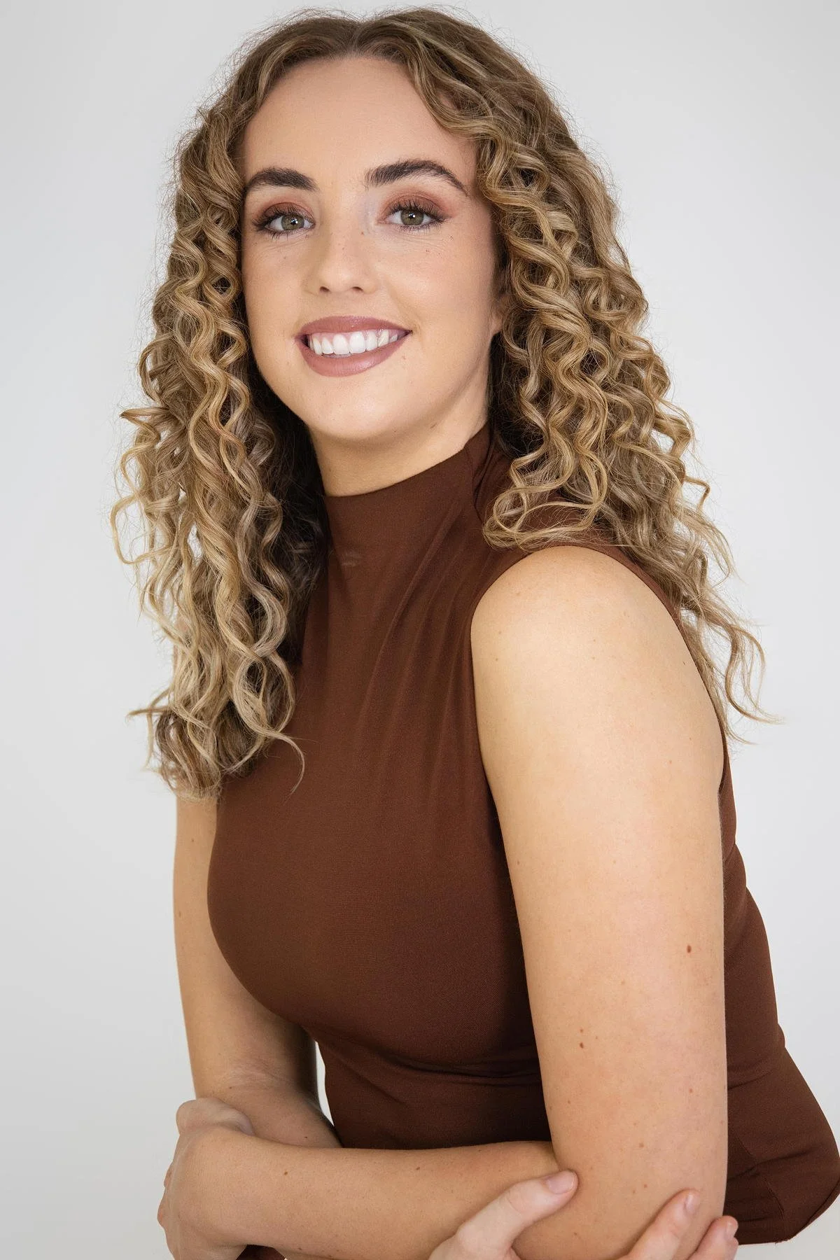BROOKLYN FAVERO Model Imagery.jpg
