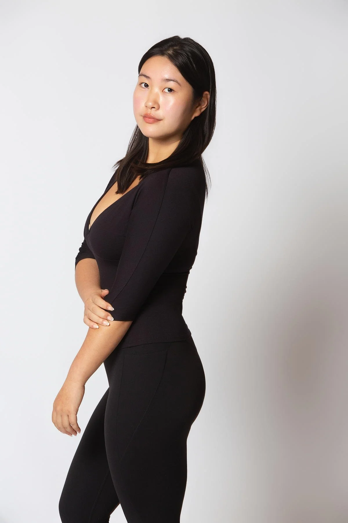 YEONWOO KIM Model Imagery 27-07-2026 12_36_18_360.jpg