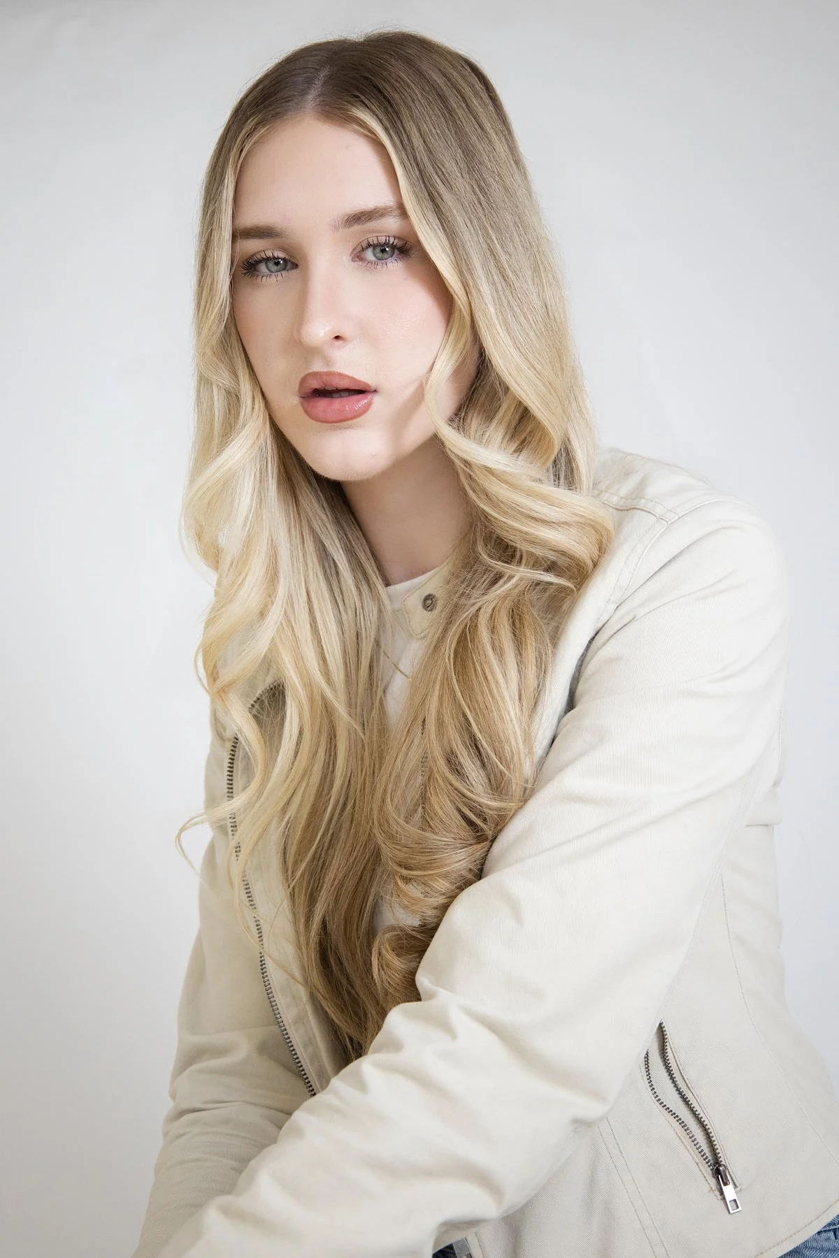 SKYE MATHIESON Model Imagery 04-10-2026 03_27_10_385.jpg