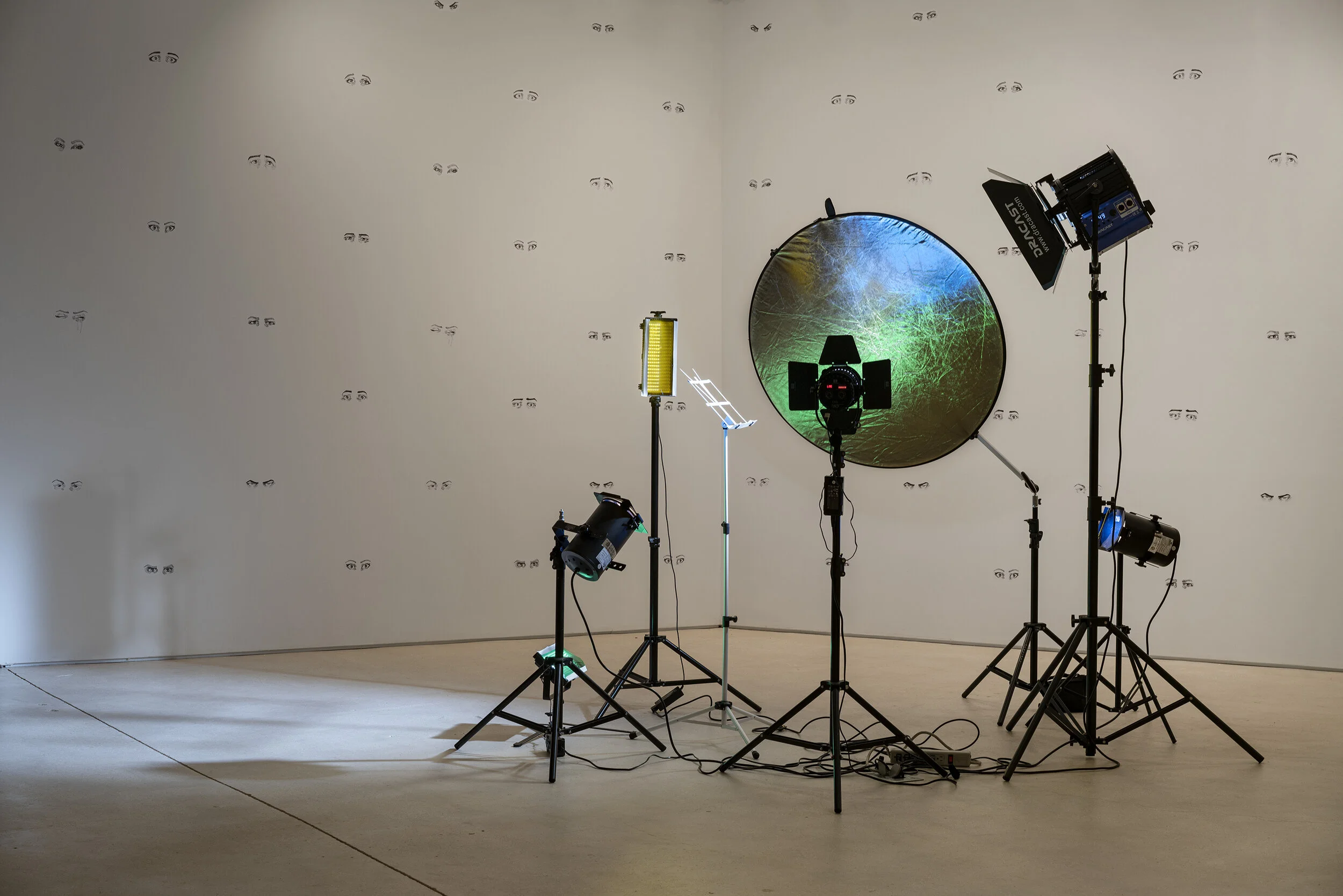 Alan_G_Install_13_Light_Version_Gallery_2019.jpg