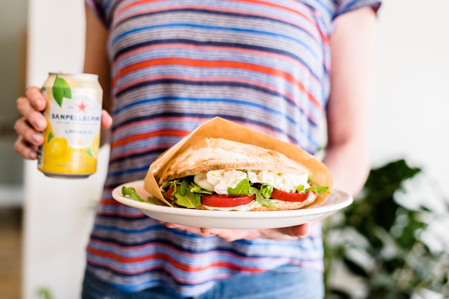 🍃 Hakuna Burrata, what a wonderful phrase. 🍅

Our Caprese Panino is loaded with bites of creamy burrata cheese, ripe local tomatoes and arugula. 😋 

Grab one while you can, they're only around for the summer! 
.
.
.
#coronatopizza #panini #caprese