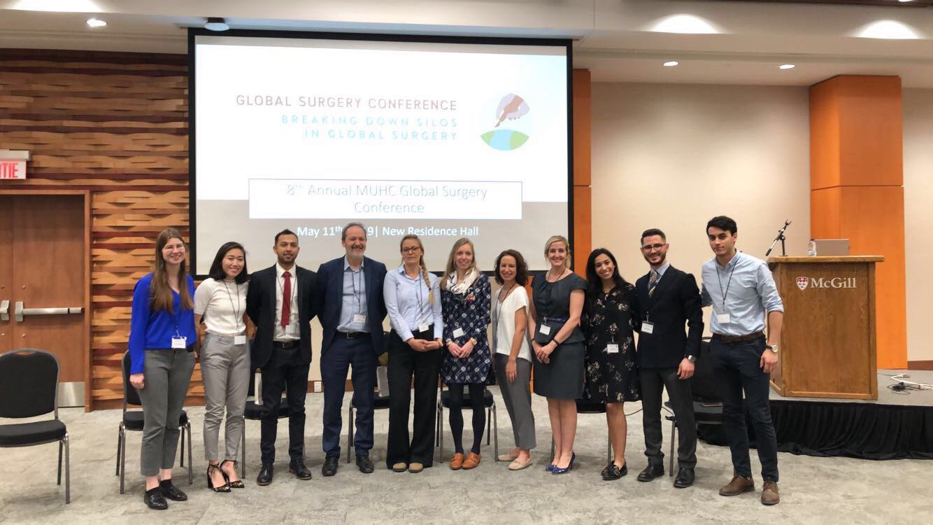 The 2019 Organizing Committee with the guest speakers