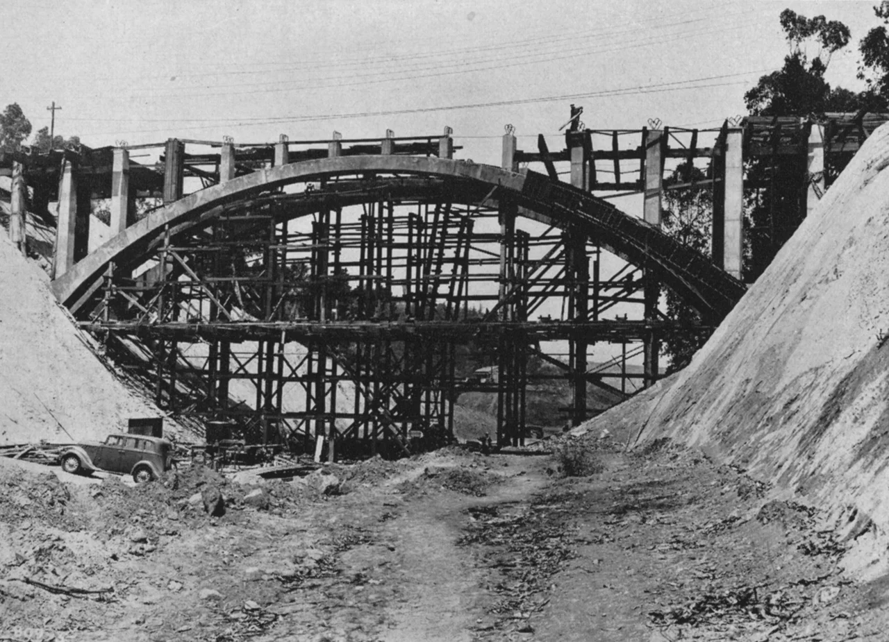 28. Park Row Dr. Bridge under construction, 1941