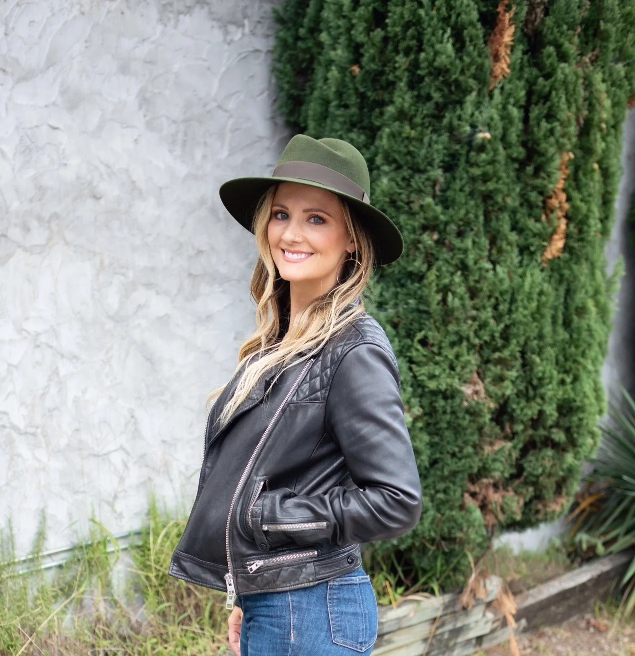 10 Reasons to Hire A LIfe Coach For 2023