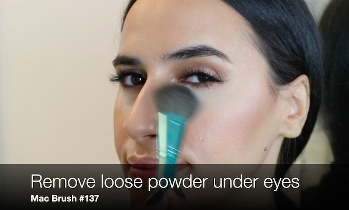 loose powder makeup