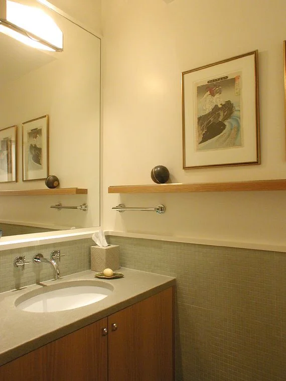 moore_powderroom_1.jpg