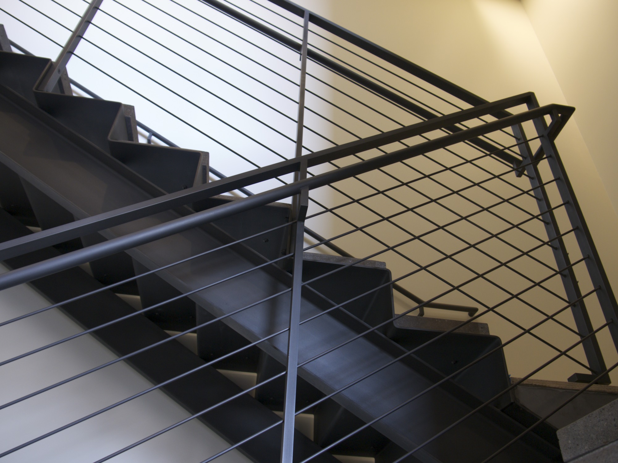 Continuous steel staircase