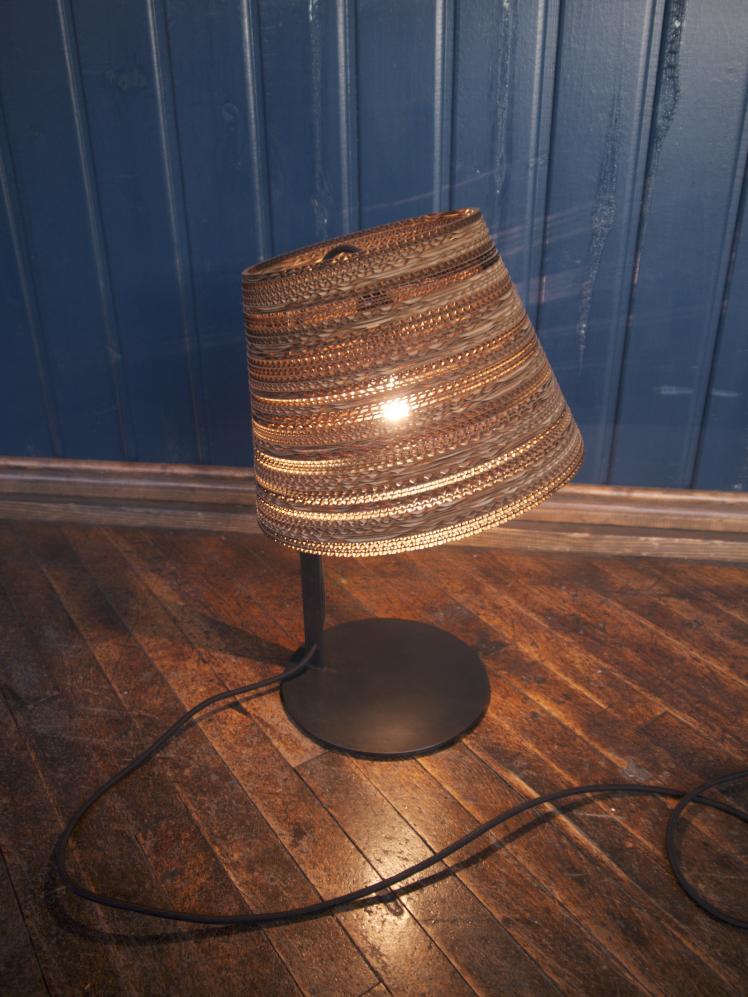 Graypants table lamp