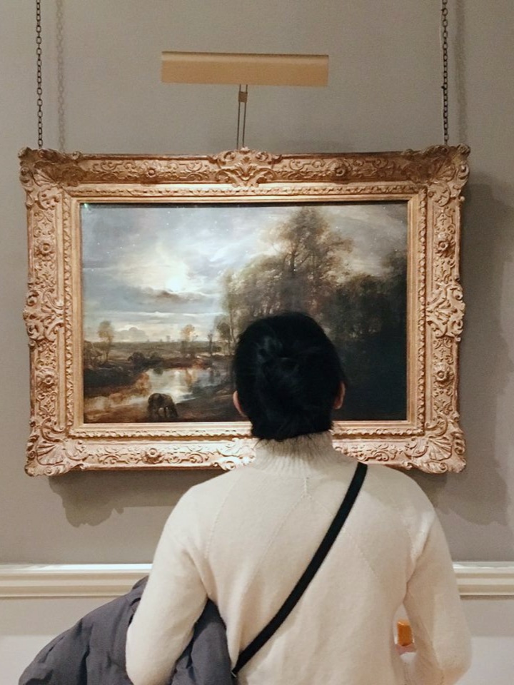 Appreciating Impressionist art at The Courthauld Gallery in London photo by Sophie Caldecott