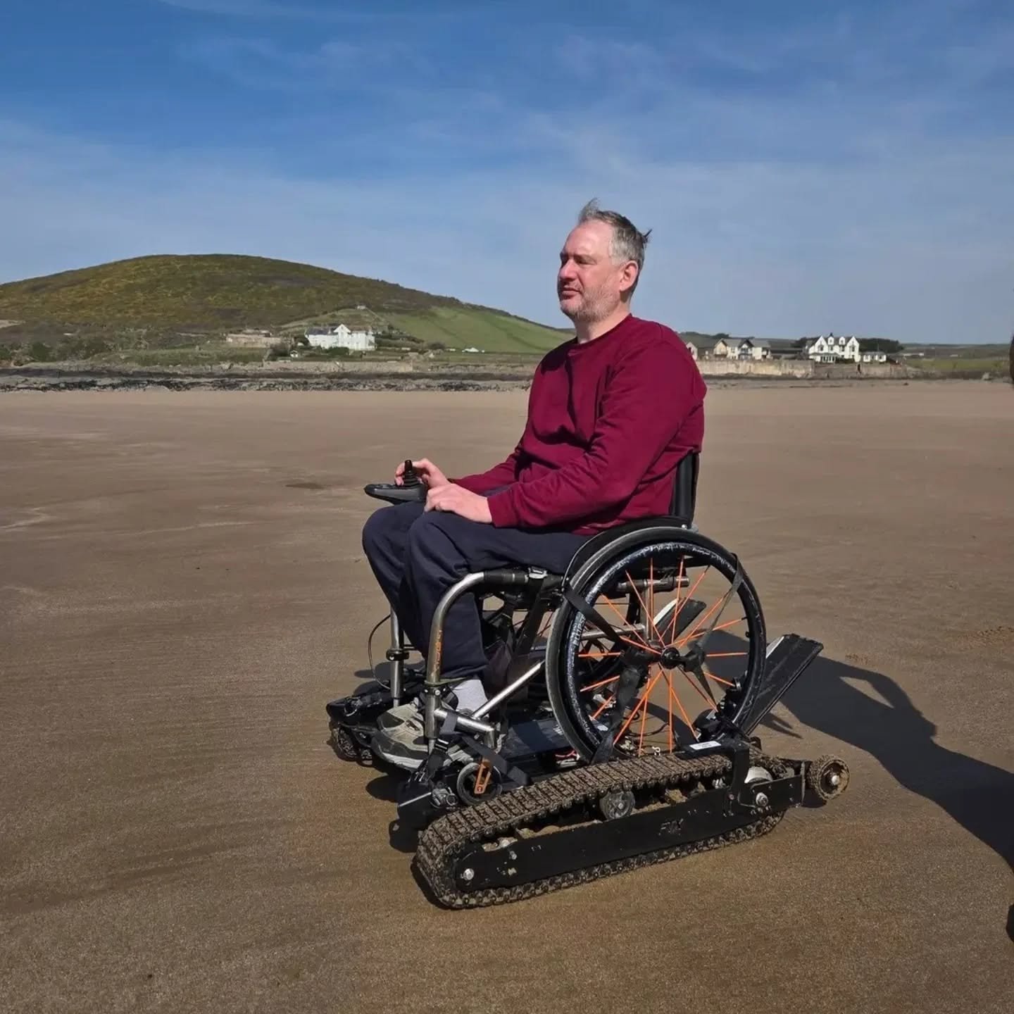 An absolutely unreal day on Croyde beach yesterday. I was asked by @waveprojectnorthdevon and @accessforallbeaches to try out these tracks to see how well they work. They are immense, the most freedom I've had on a beach in 30 years. You roll your ch