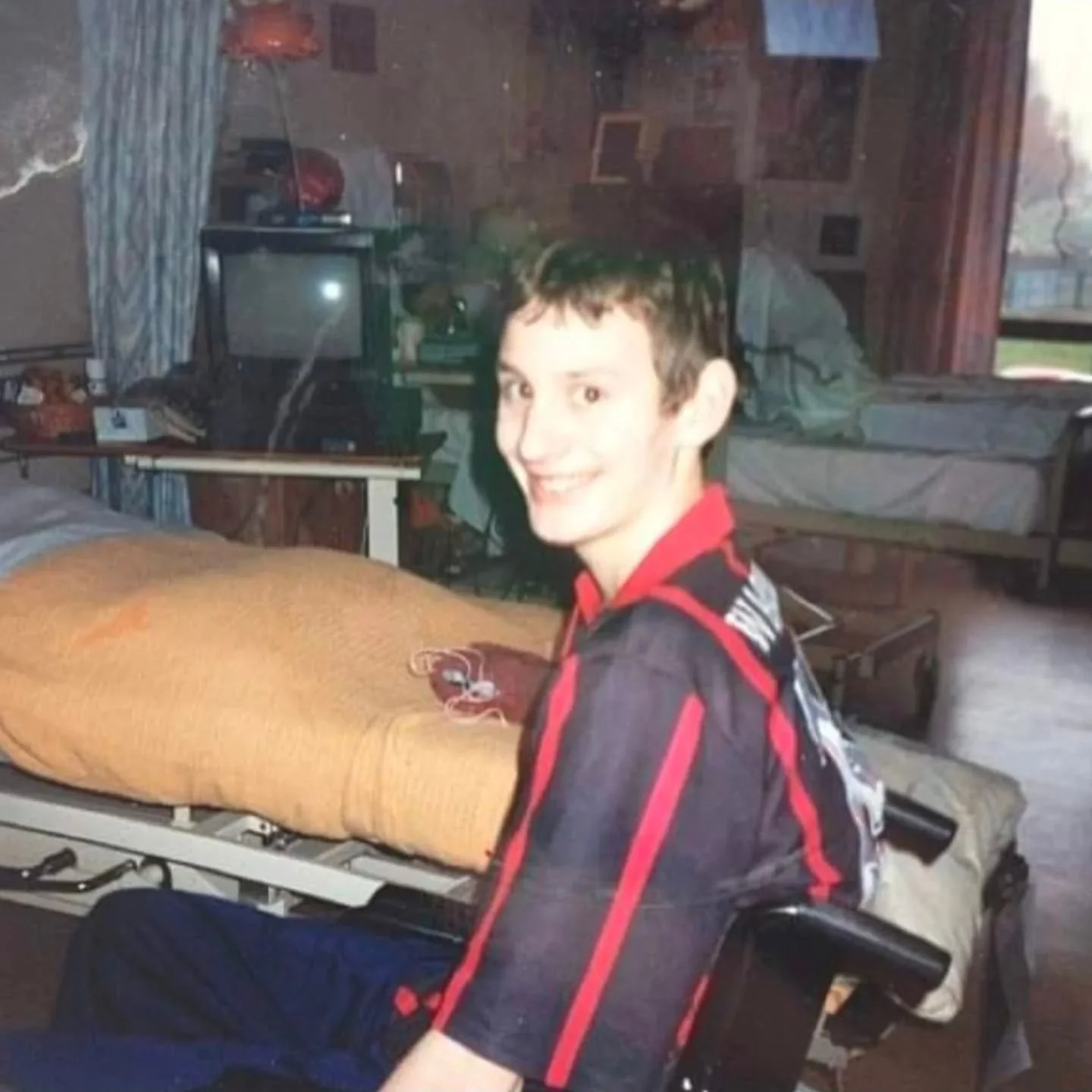 30 Years. Today is the 30th anniversary of my accident. I thought I'd have something profound to write or plan something momentus to mark the occasion. But I'm tired and I cant believe I've been doing this everyday for 30 years. Nothing can prepare y