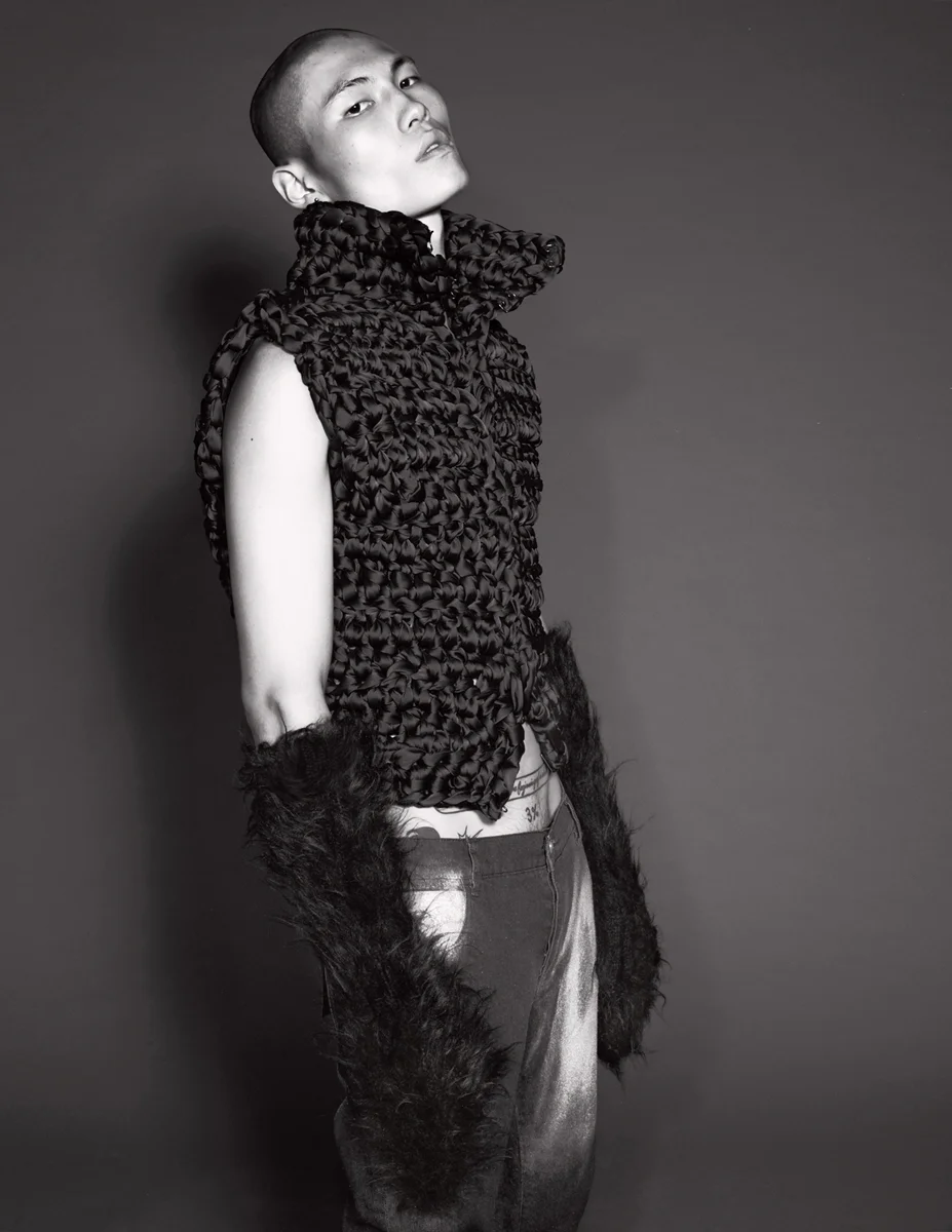 Vest Landeros, Jeans Rafi & Olga, Knit Gloves Malan Breton