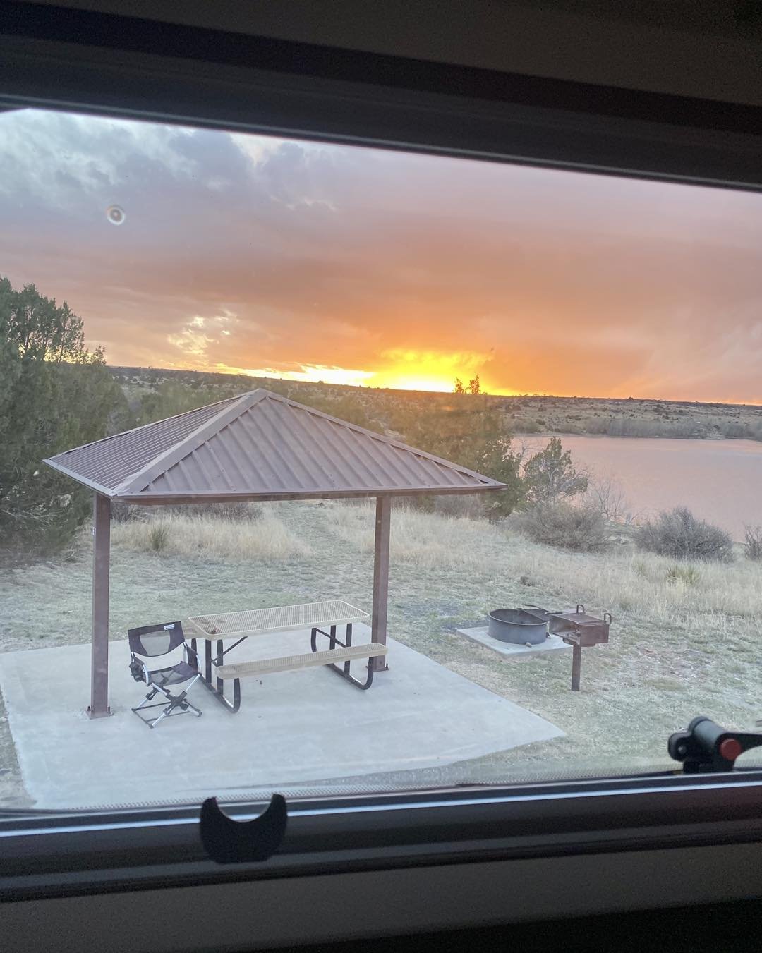 During our stay at at Clayton Lake, NM, the sunsets were spectacular! 🌅  #vagabonds #travelgram #exploremore #vagabond #traveladventures #wheretonext #nucampfamily #nucamprv #letsgoeverywhere #seetheworld #truckcamperlife #careyon #nucampcirrus820 #