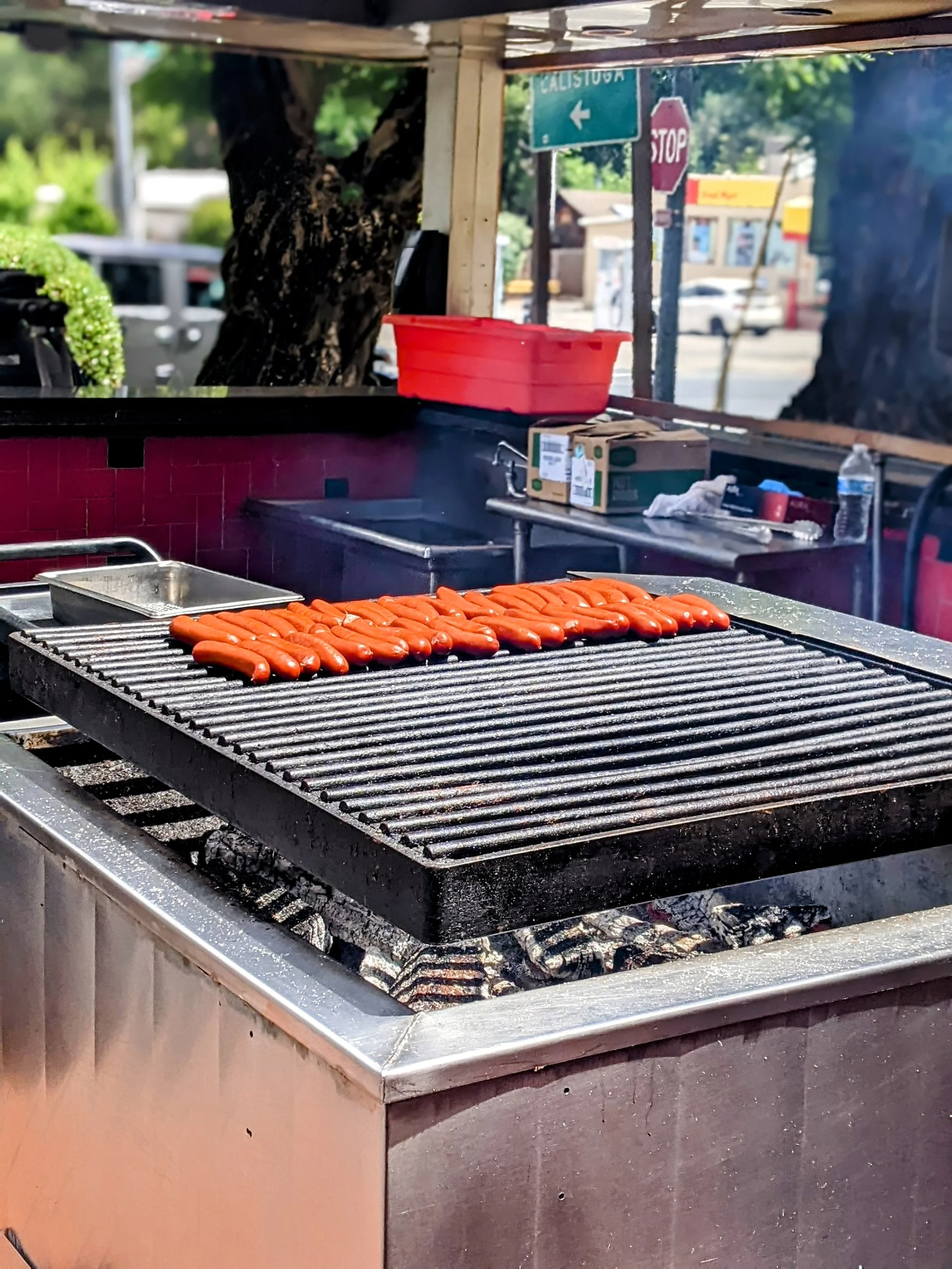 Busters Hot Links.jpg