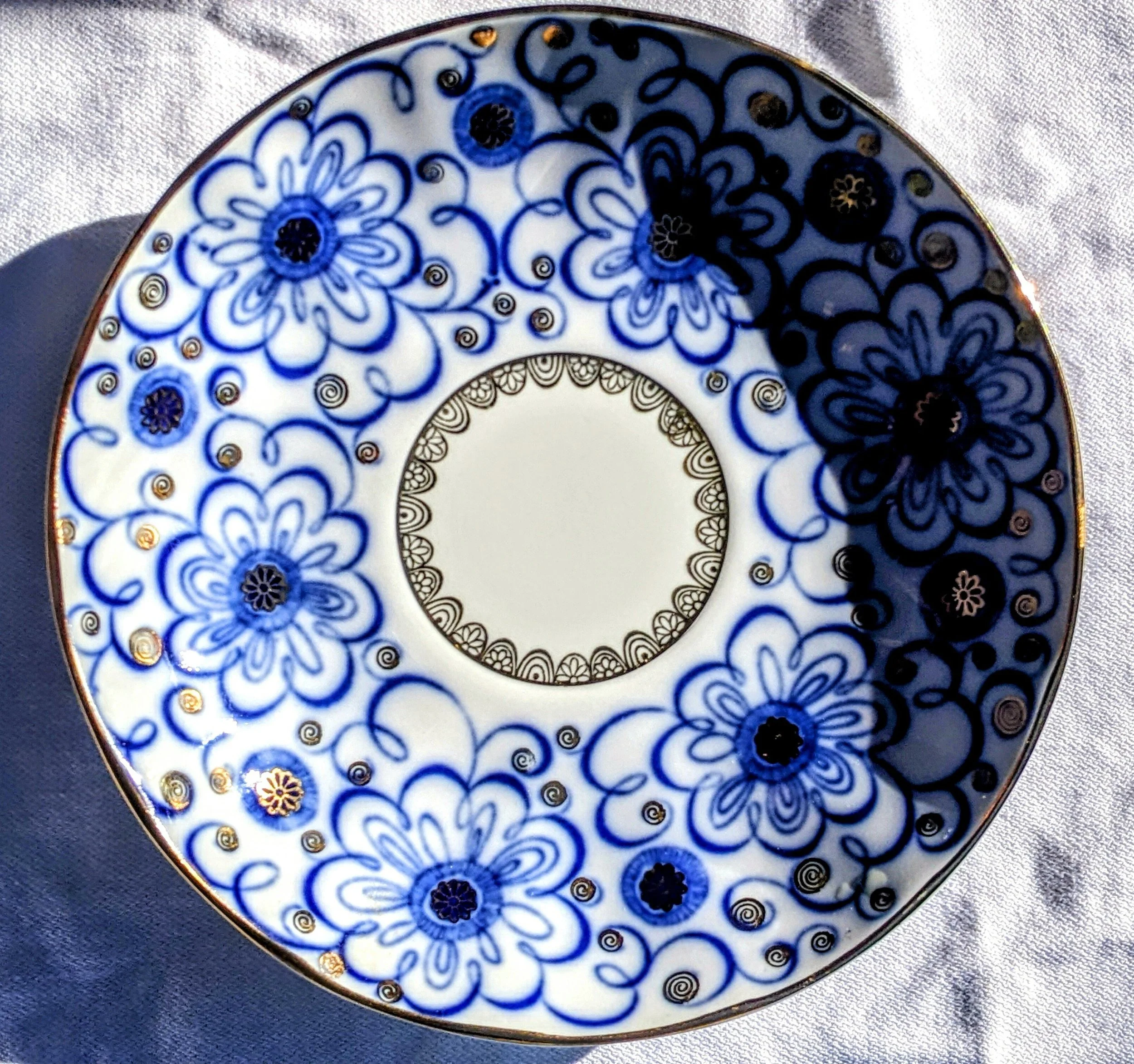 Lomonosov Tulip Bindweed Teacup and Saucer - KNA Wine