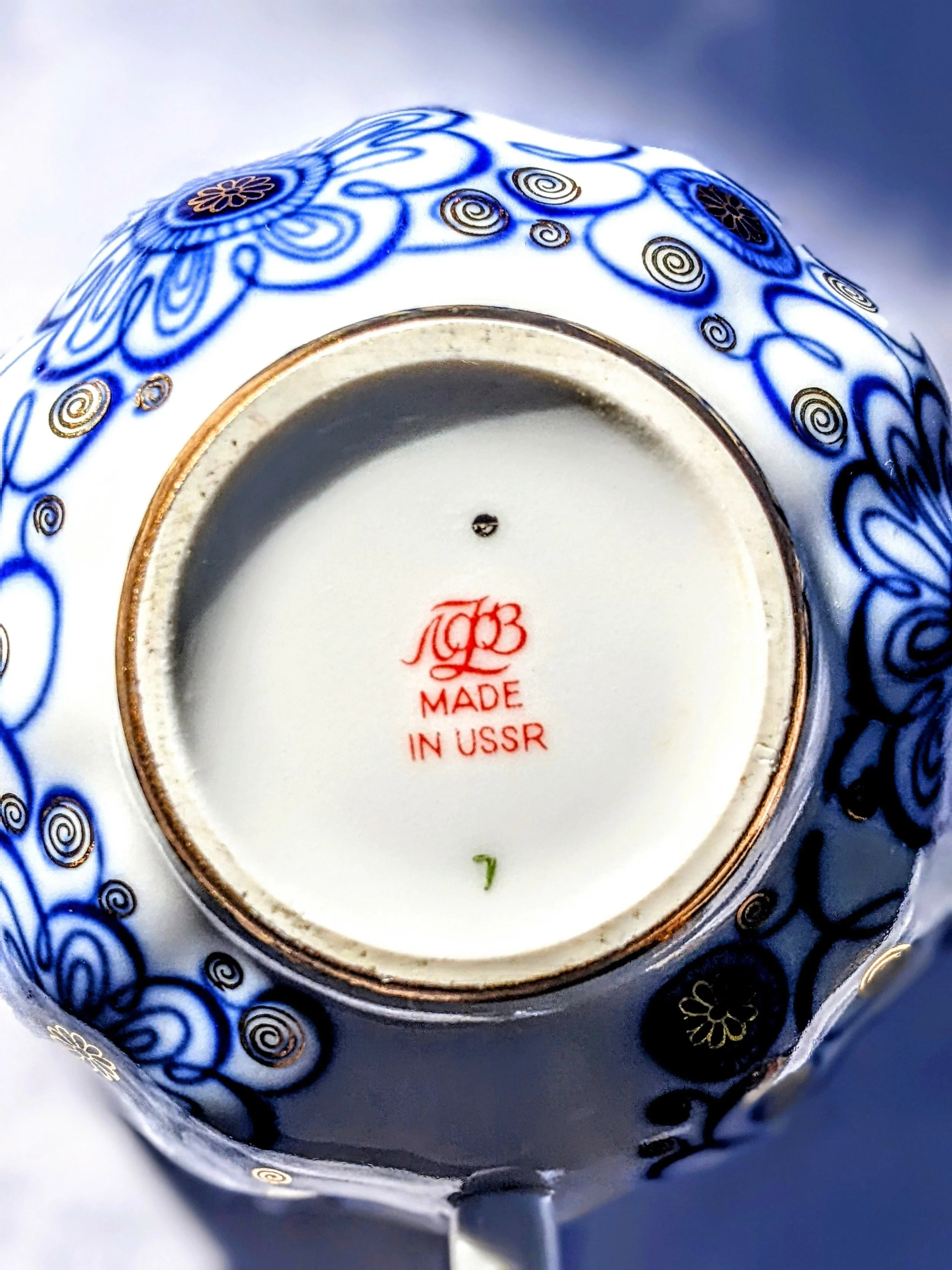 Lomonosov Tulip Bindweed Teacup and Saucer - KNA Wine