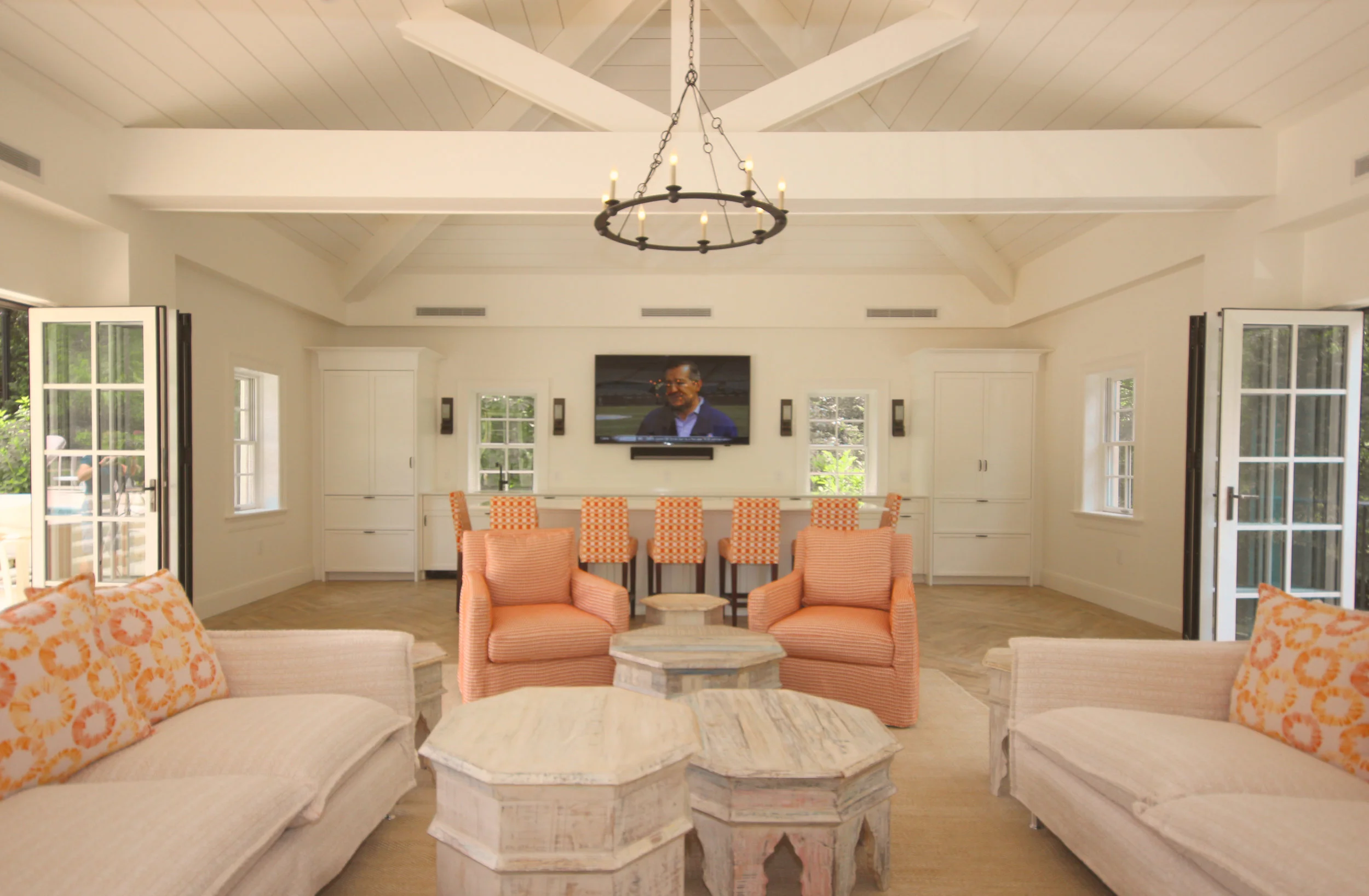 03 Interior toward TV.JPG