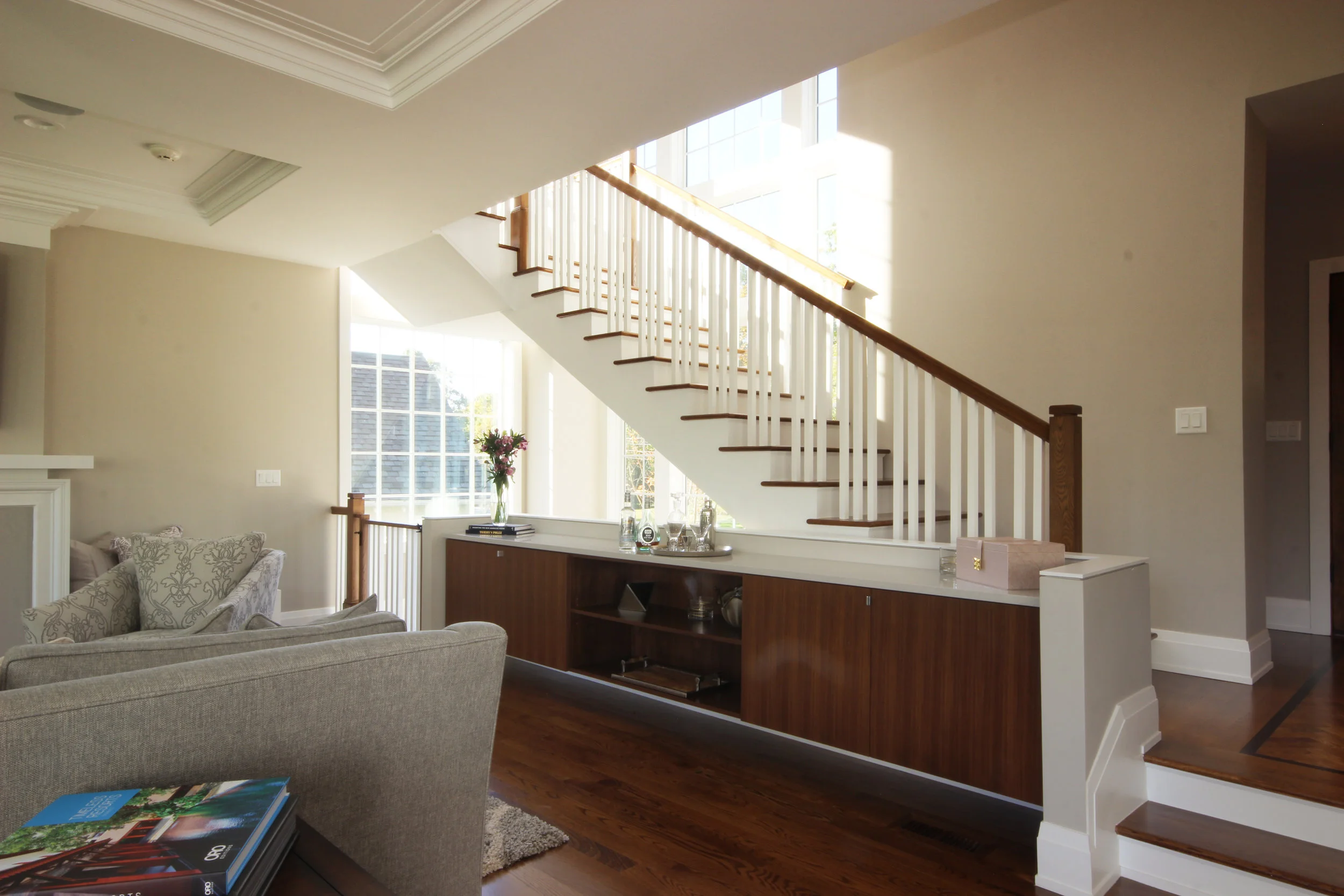 07 Dono - Built in and Stair.jpg