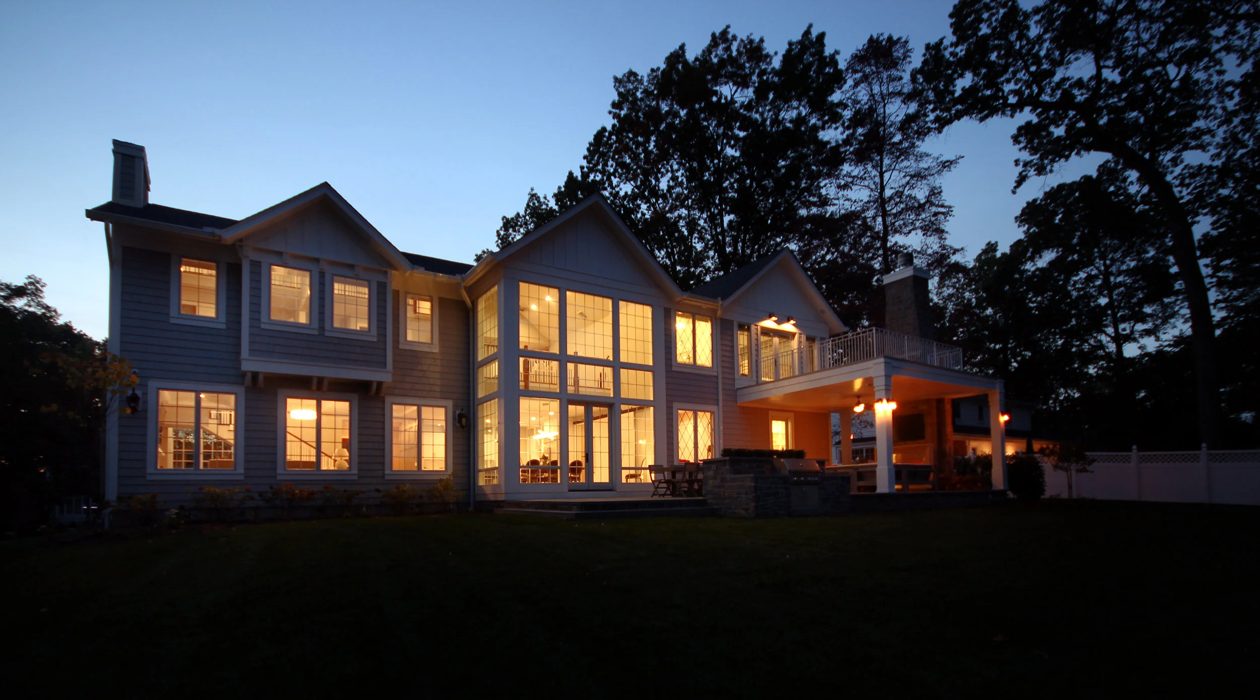 22 Rear Night View.jpg