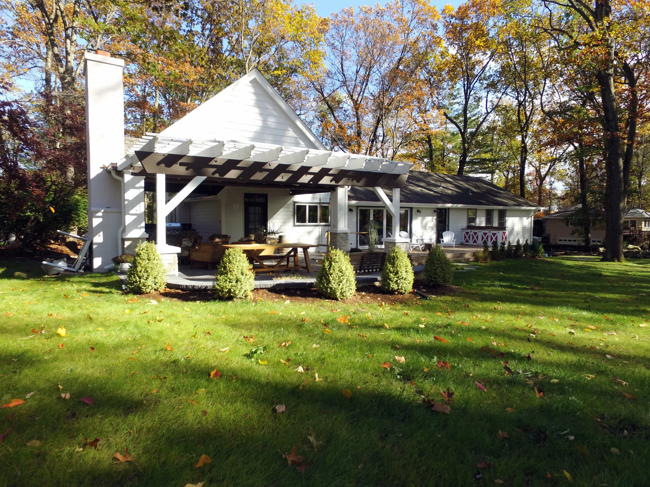 11 Exterior Photo.jpg