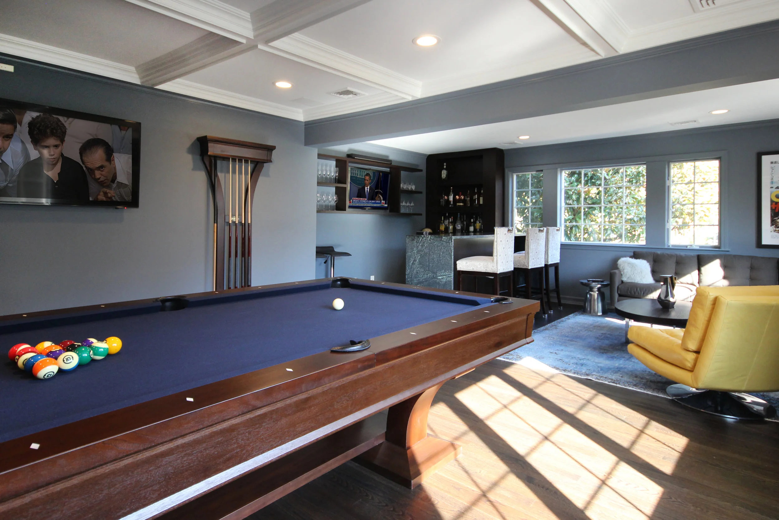 03 - Billiard Toward Bar.jpg