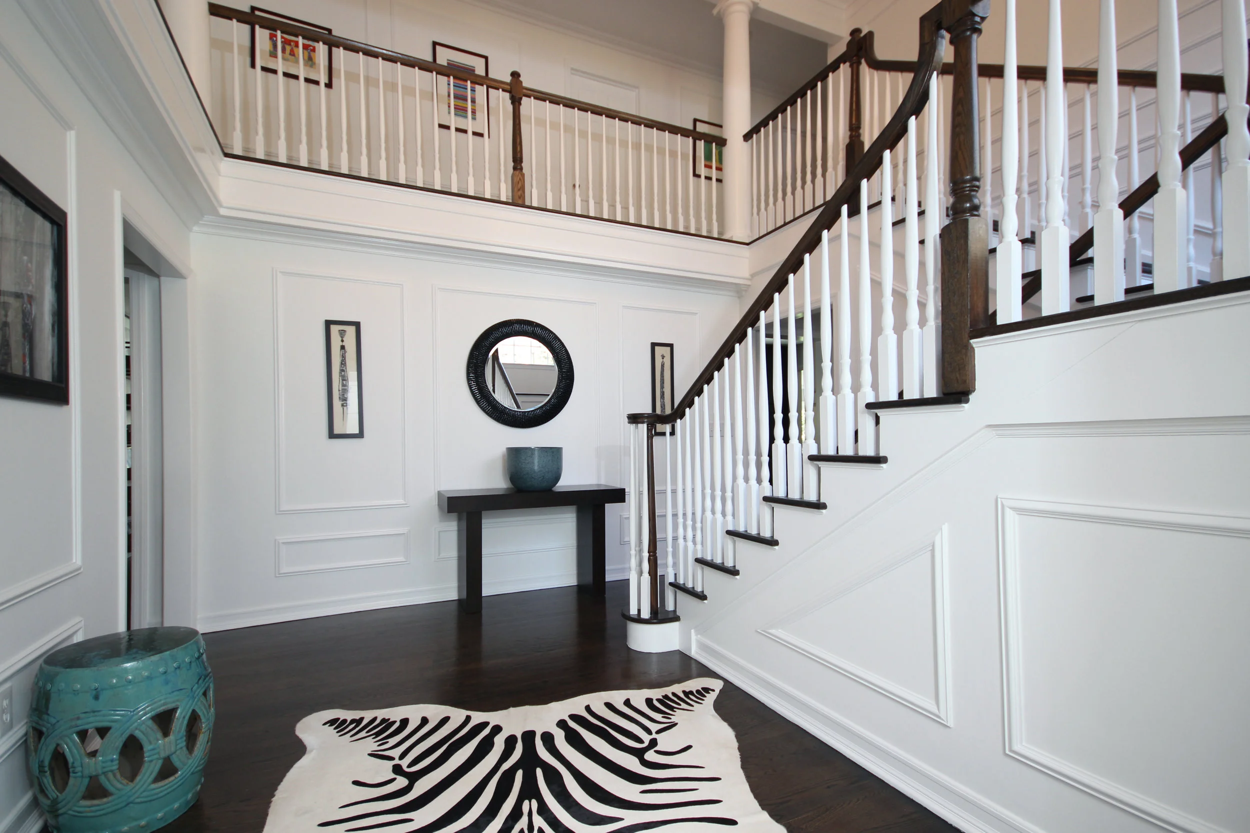 11 - Foyer.jpg