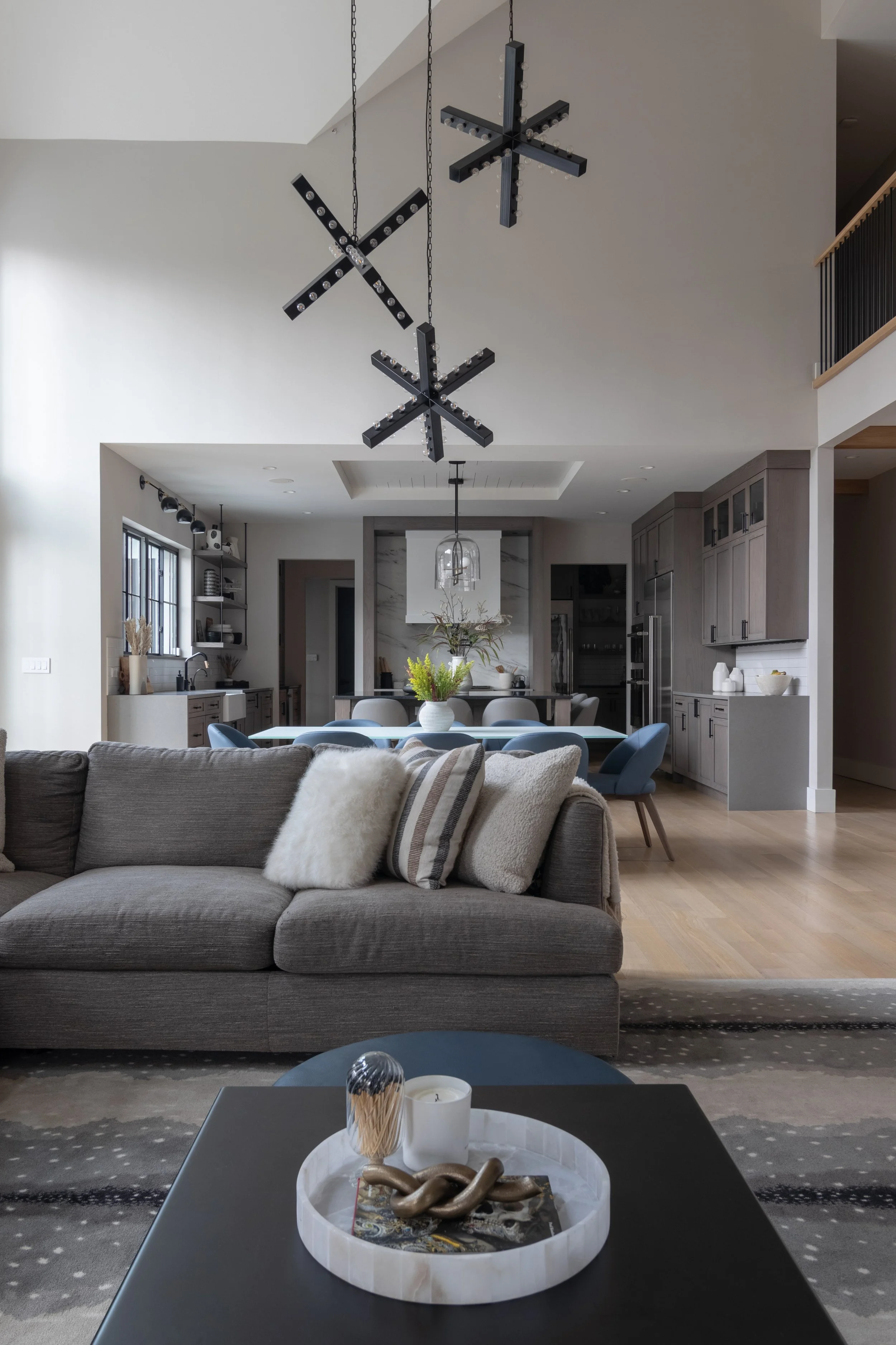 Lax - Eat In _ Family (8).jpg