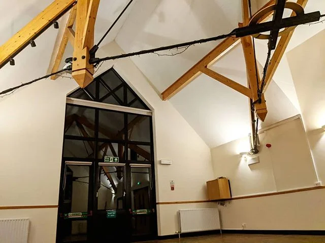 The beauty of being early to a @goldingyoga class is that you get to take pictures of the beautiful venue and sit in peace for a little bit! 
Taking 5 to prepare the mind and body for a class can mean you remember to turn your back on the stresses of