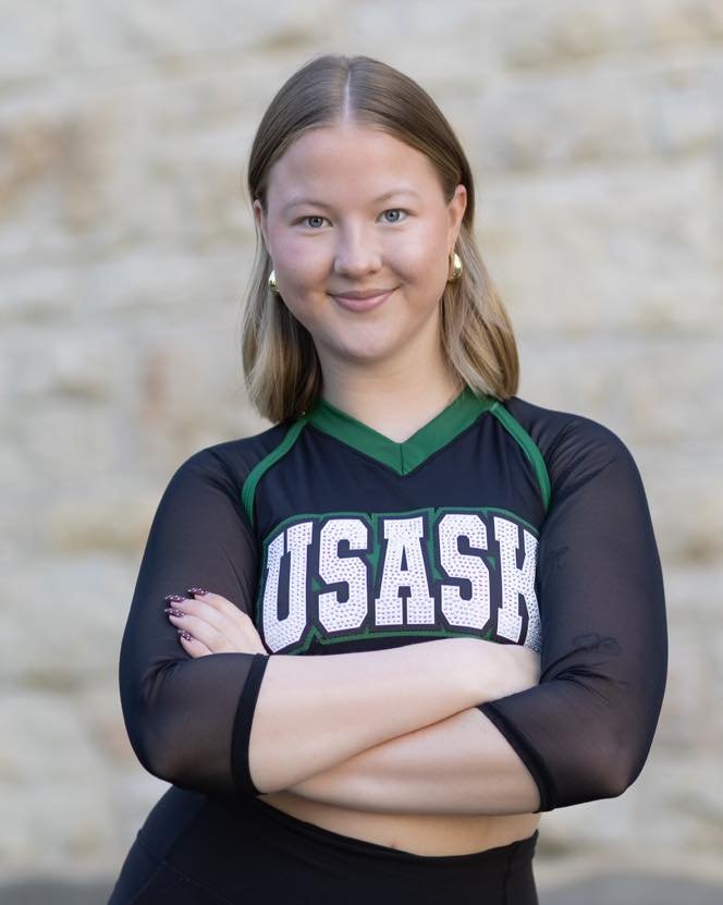 Sending all the birthday love to Coach Sydney today! 🥳💚🤍
&bull;&bull;
Special thanks to our Ultimate Grand Champion Sponsor 
Motion Fitness - Brighton
motionfitnessyxe
&bull;&bull;
Special thanks to our Grand Champion sponsors 
supplementworldsask