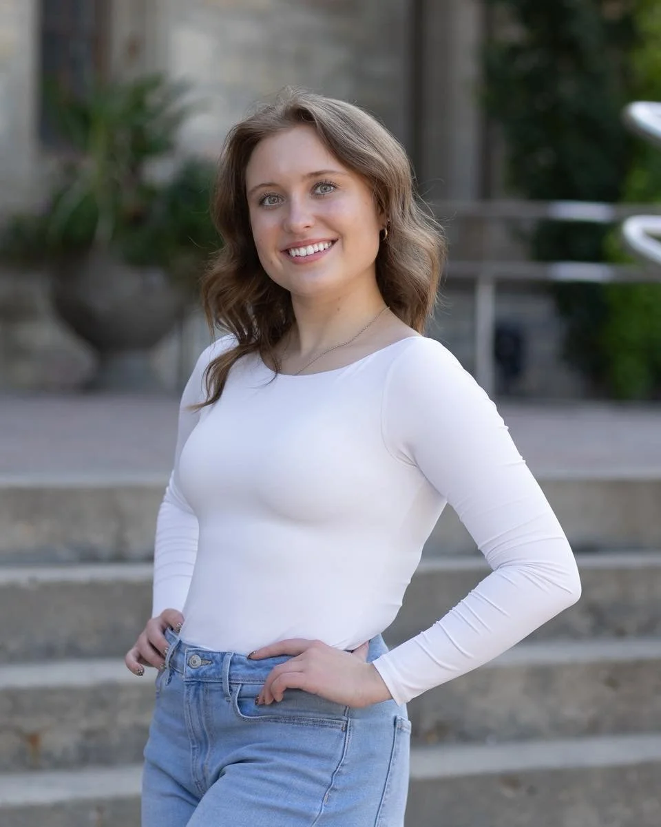 Sending all the birthday love to coach Alexa today! 🥳🤍💚
&bull;&bull;
Special thanks to our Ultimate Grand Champion Sponsor 
Motion Fitness - Brighton
&bull;&bull;
Special thanks to our Grand Champiok Sponsors 
supplementworldsask
The Saskatchewan 