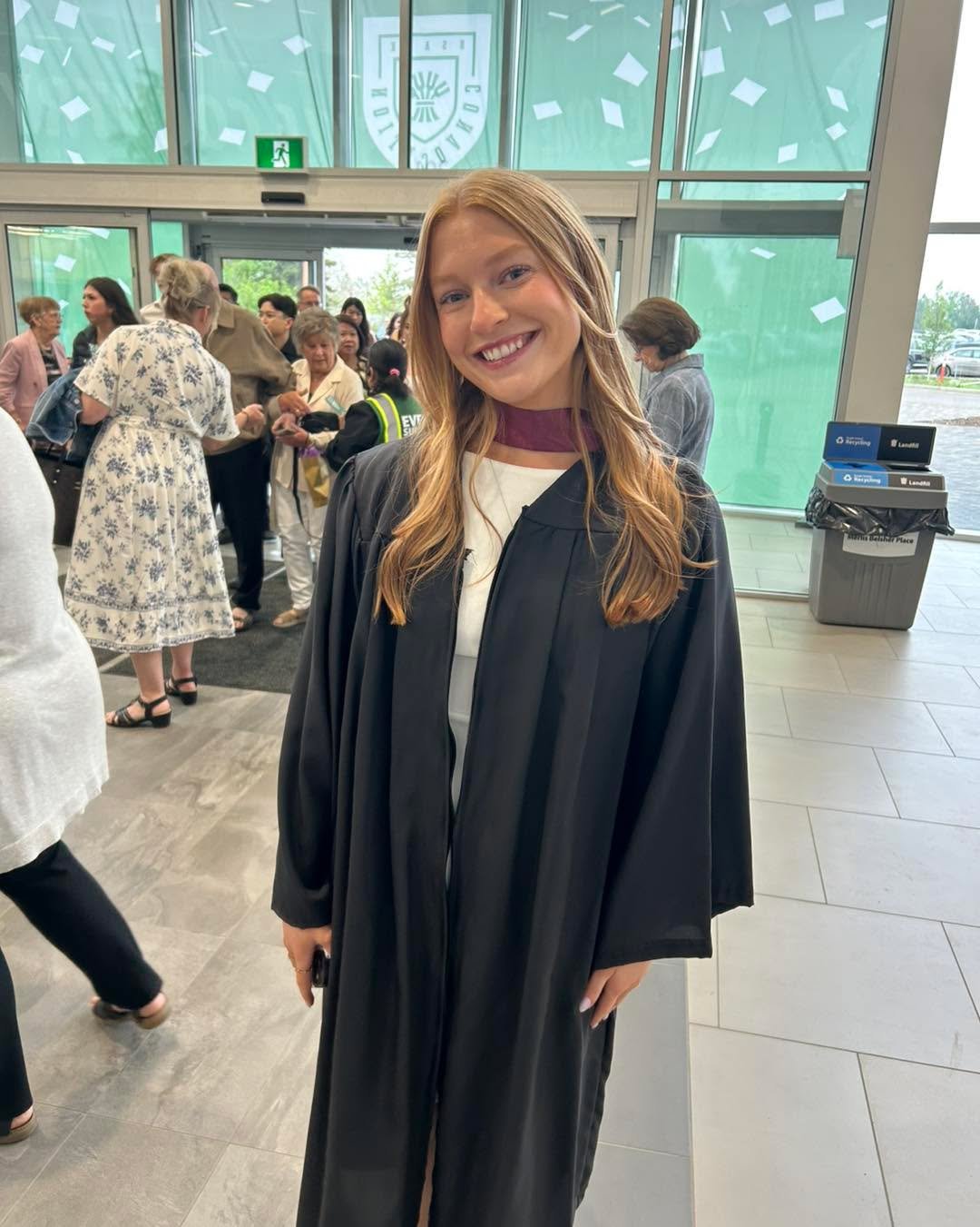 Congratulations to Olivia on convocating with her Bachelors of Commerce, majoring in marketing with a certificate in digital marketing! 💚🎓🤍
We are so proud of you and can&rsquo;t wait to see where the world takes you next! 🥳