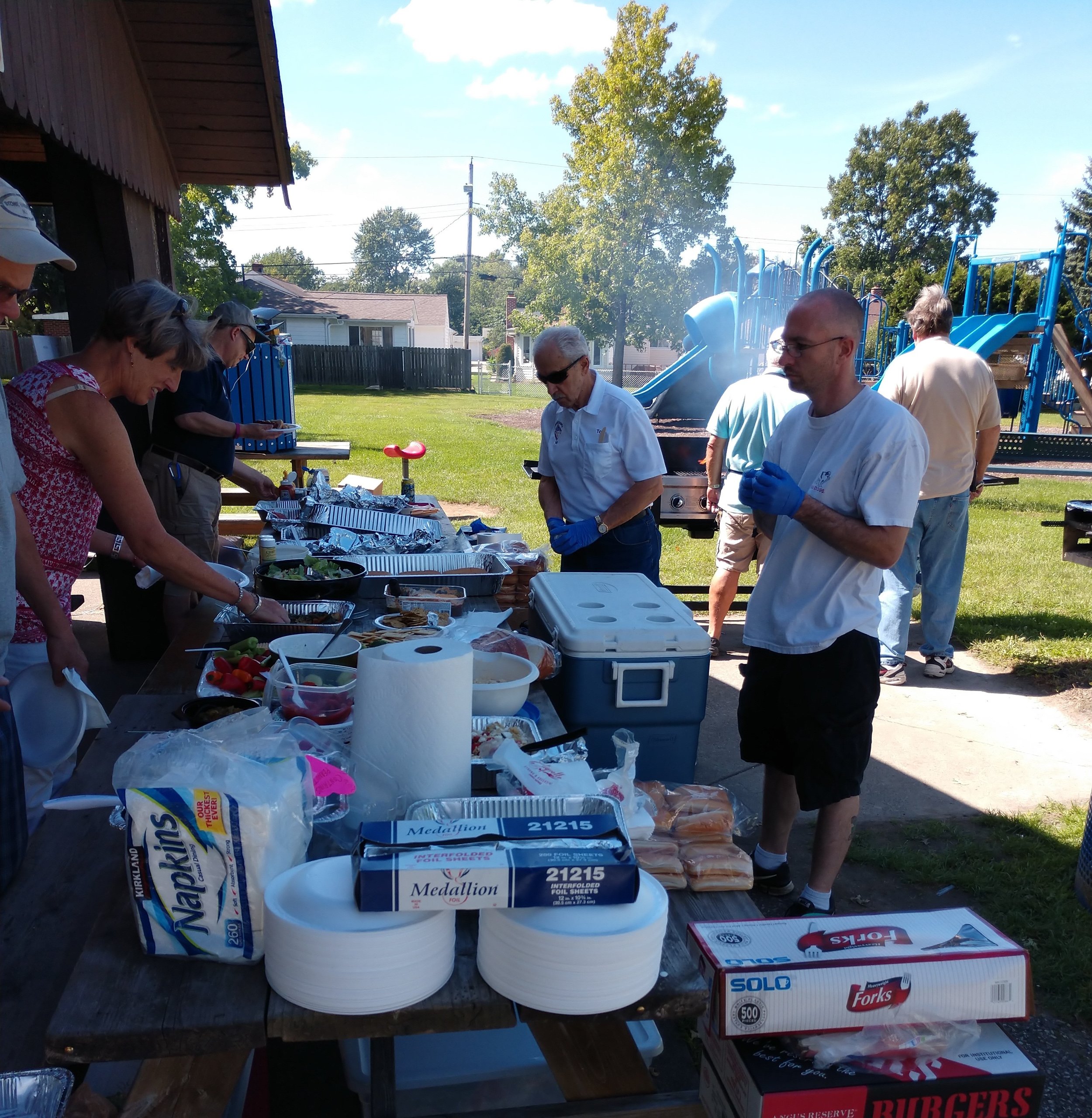 Picnic 18-3.jpg