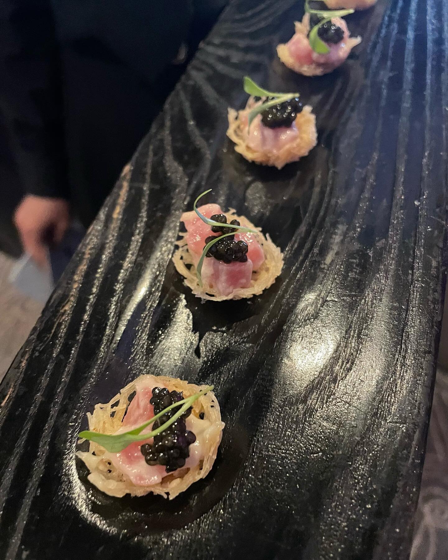 Tuna 🤝 Caviar 

#ziegfeldballroom #horsdoeuvres #nyc #events #catering #nycevents #food