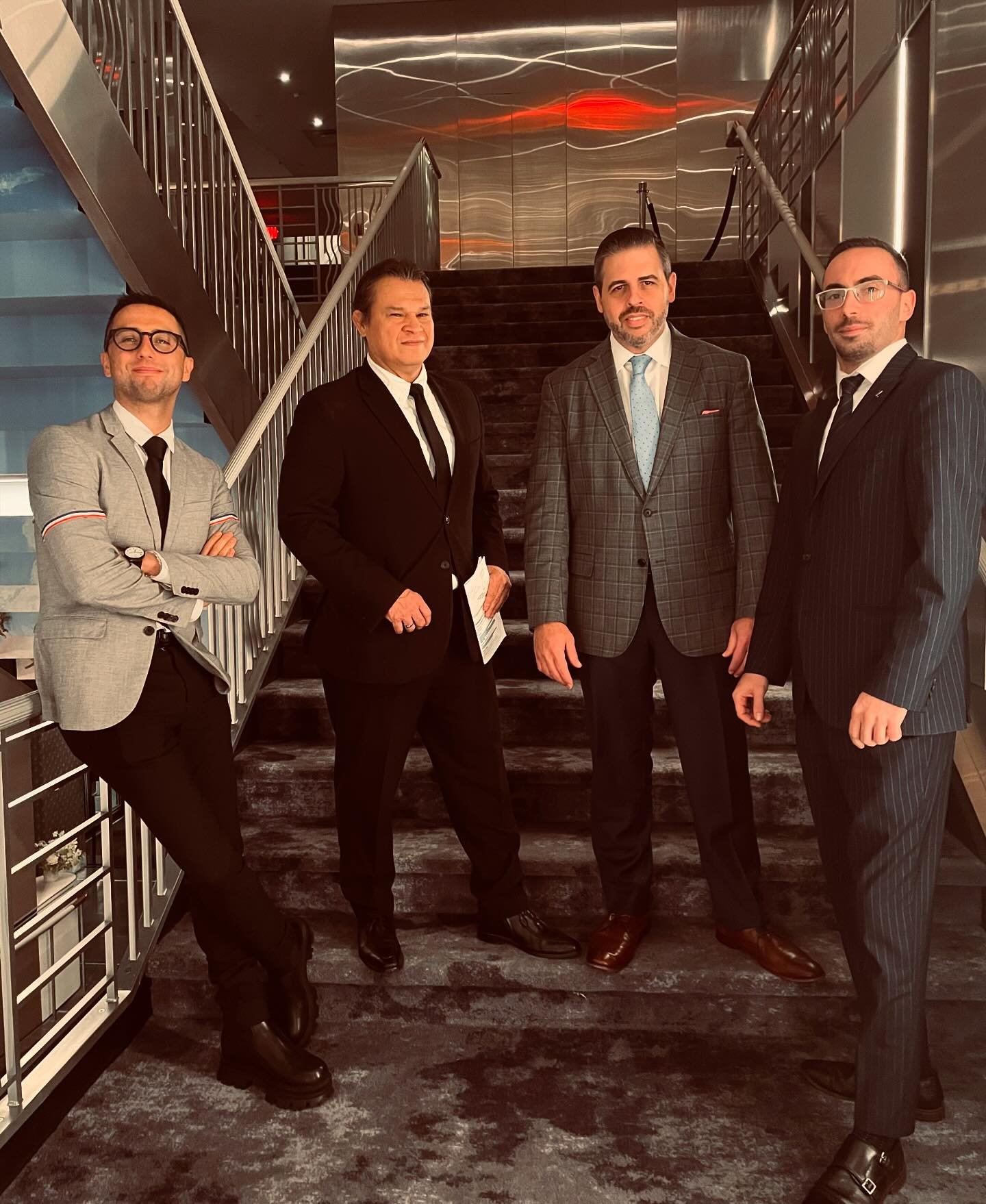 Happy Friday from our team to yours!! 💖💖 

#ziegfeldballroom #nyc #eventvenue