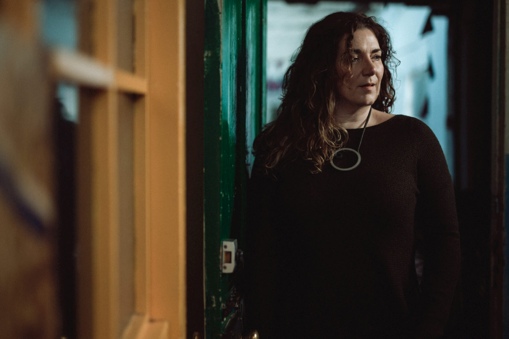 Sara-Colman-jazz-music-singer-vocalist-Woman-female-british-sultry-green-door-style.jpg