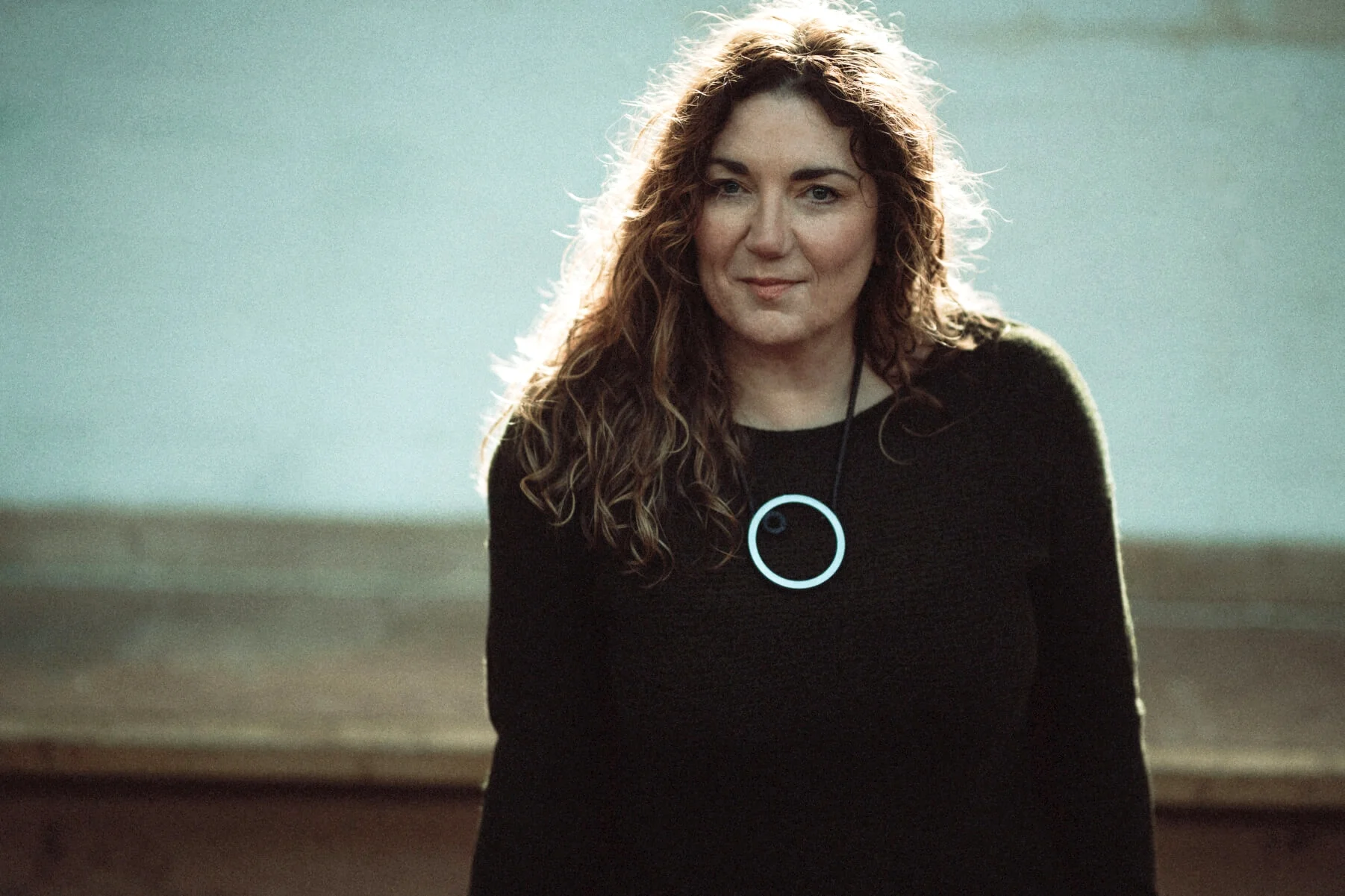 Sara-Colman-Woman-female-jazz-singer-uk-profile-image-smiling-british.jpg