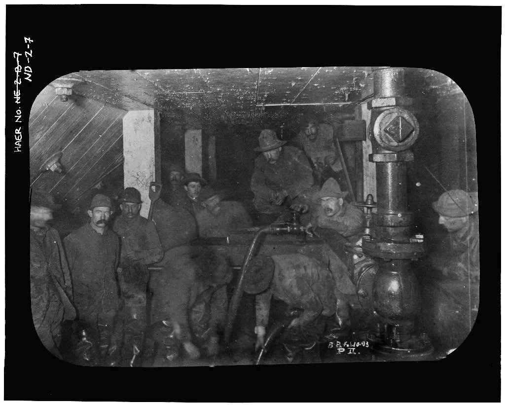 Photo on file with the United States Library of Congress. 