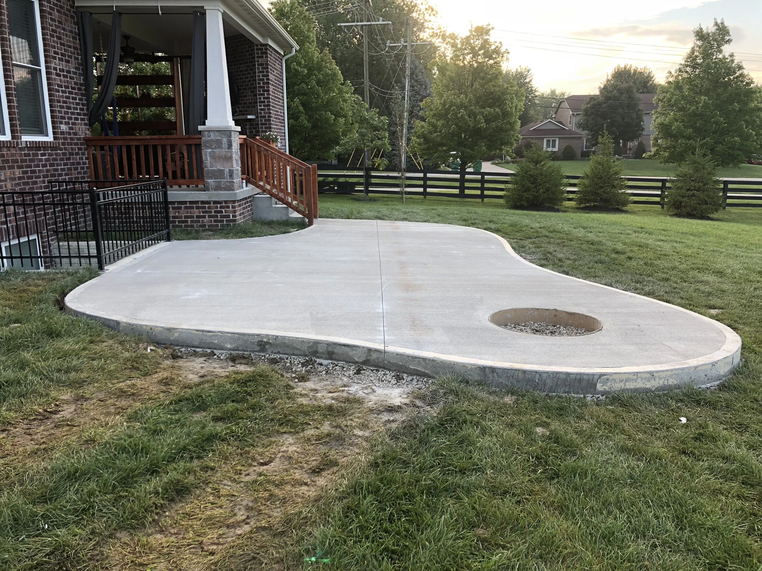 Broom Finish Patios — Presley's Concrete Inc.