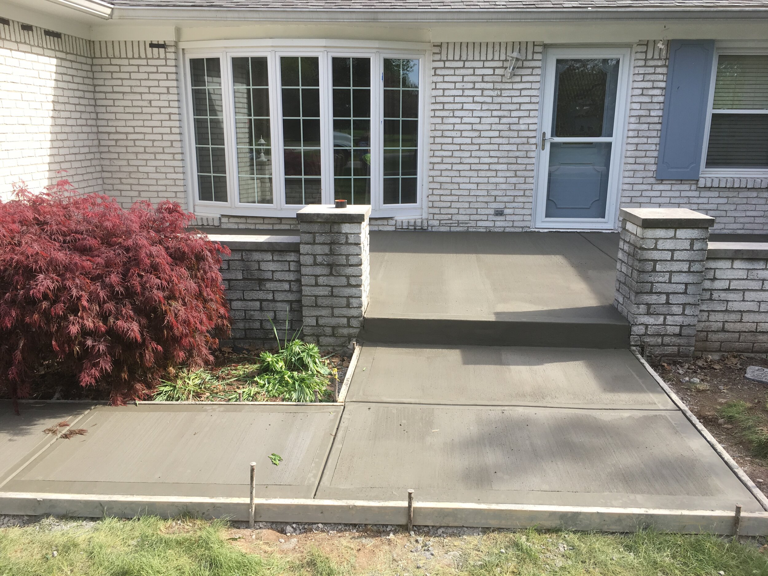 Broom Finish Patios — Presley's Concrete Inc.