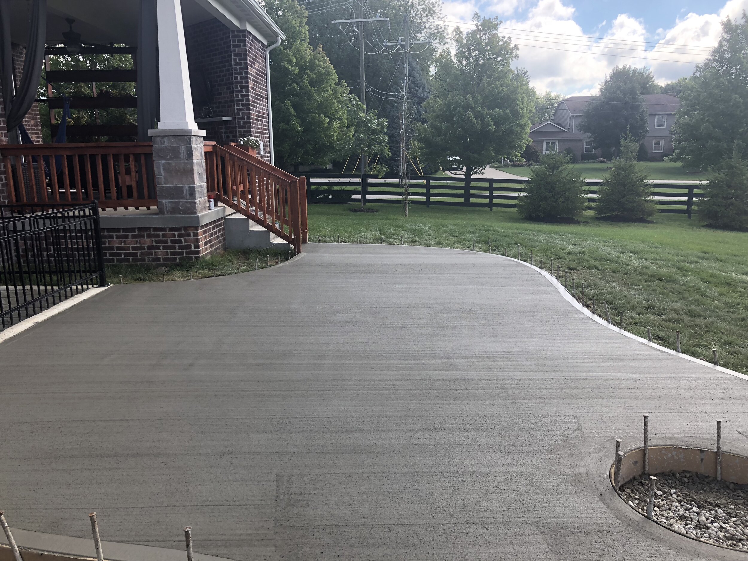 Broom Finish Patios — Presley's Concrete Inc.