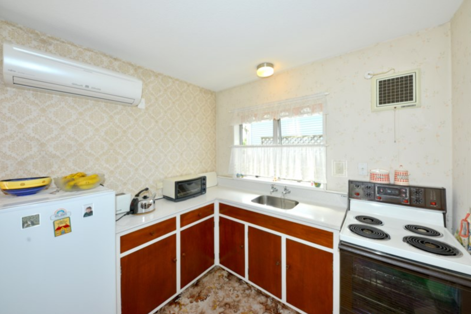 94 Sullivan Ave7.png