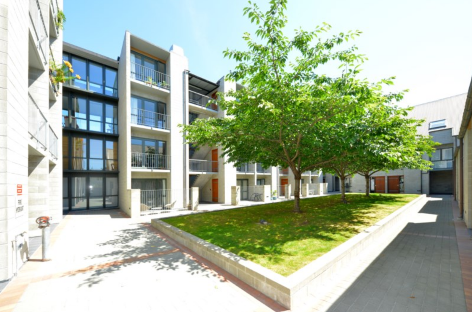 19/868 COLOMBO STREET - CENTRAL CITY