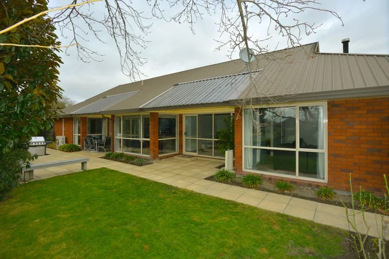 38 LOWRY AVENUE - REDWOOD